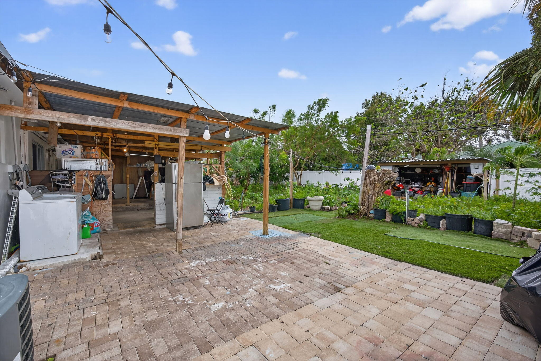 PINE GARDENS - Residential