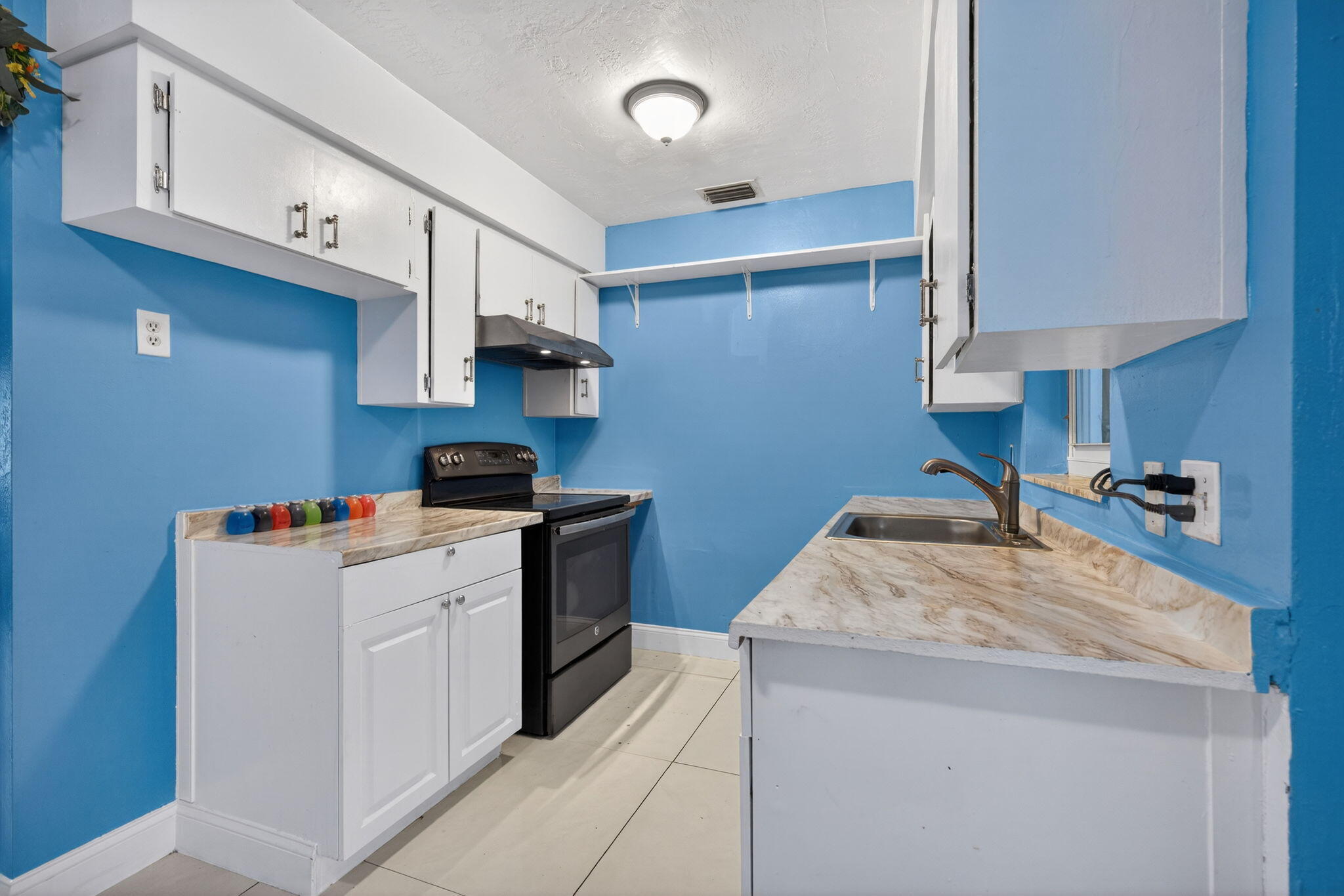 PINE GARDENS - Residential