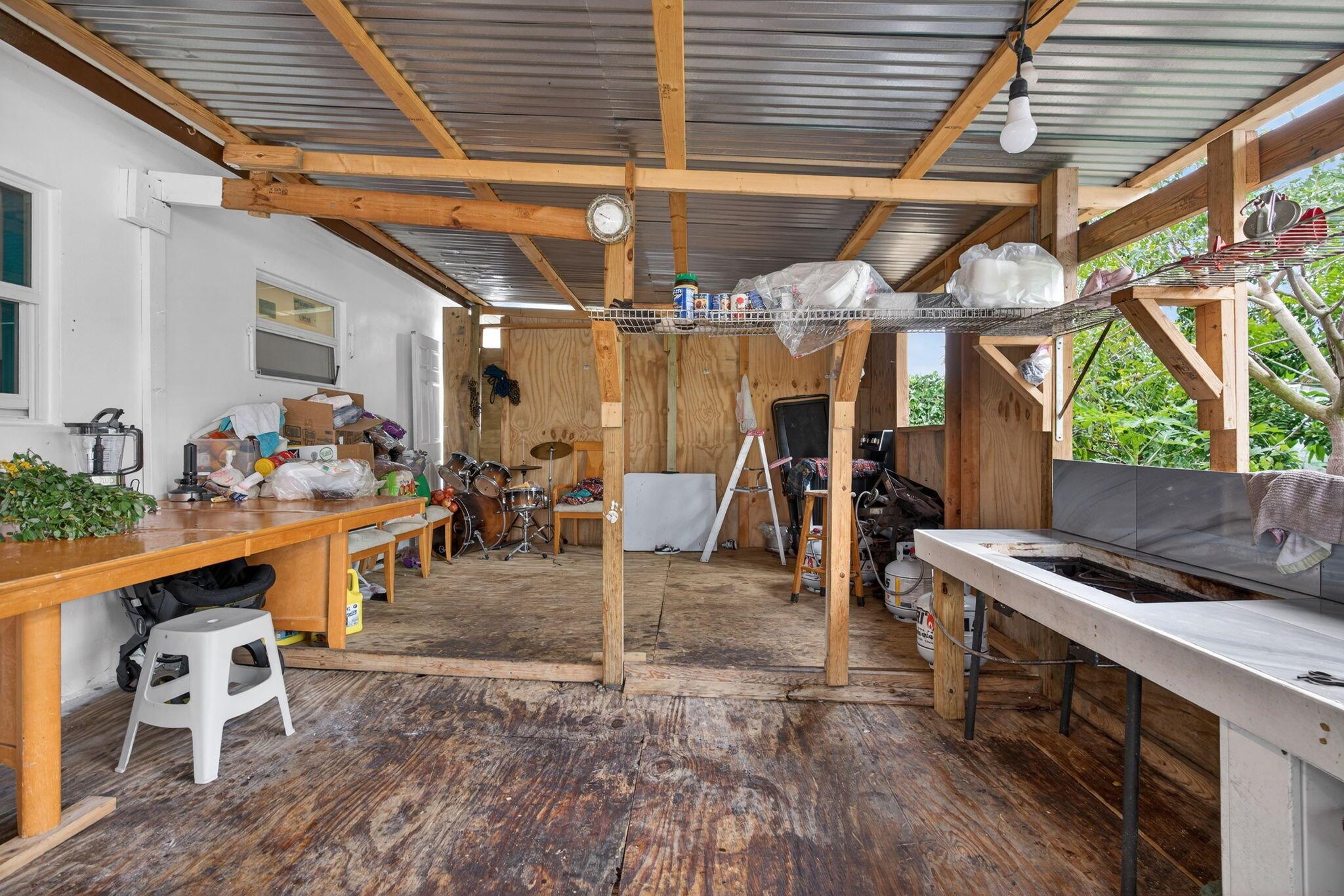 PINE GARDENS - Residential