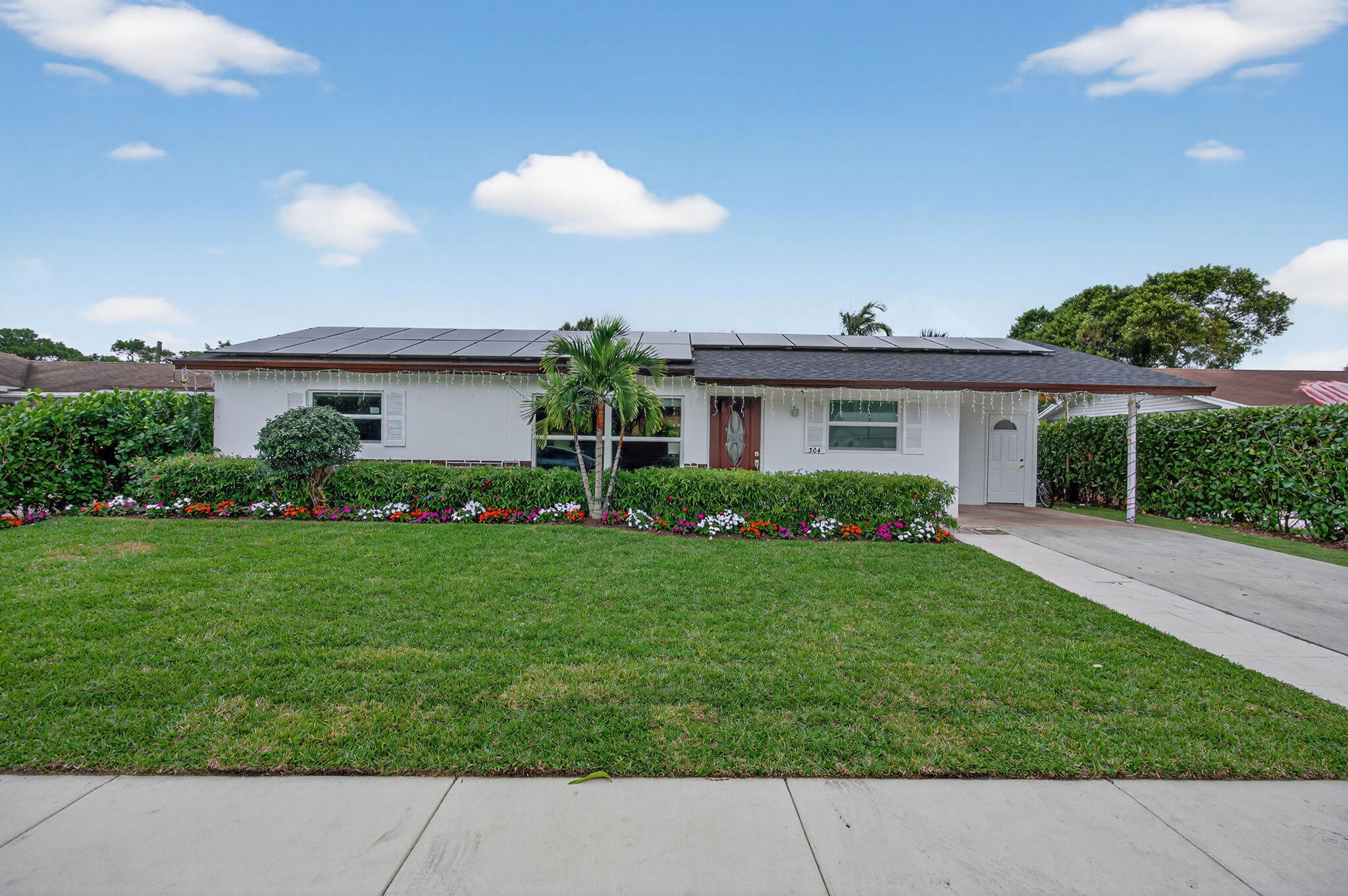 PINE GARDENS - Residential