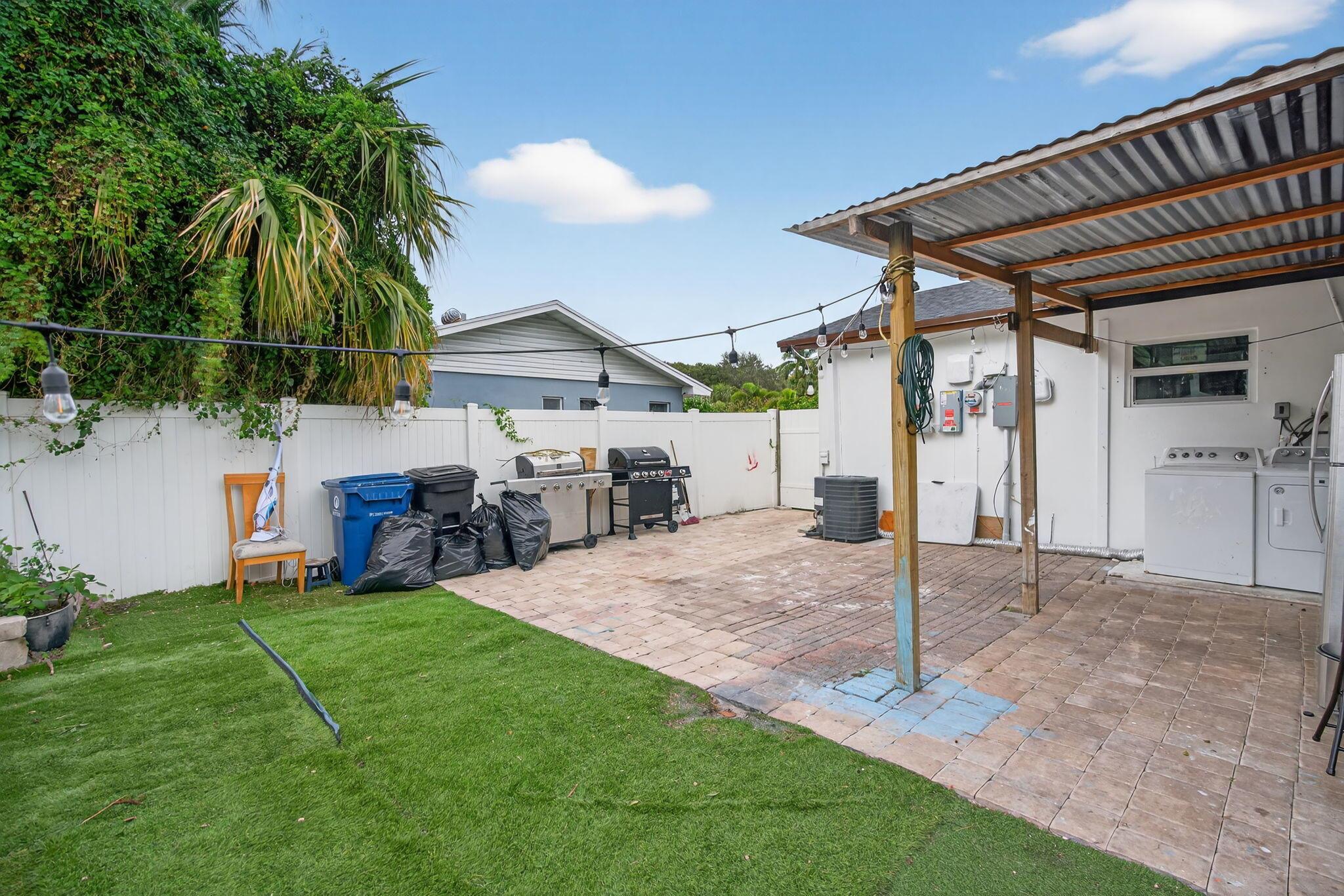 PINE GARDENS - Residential