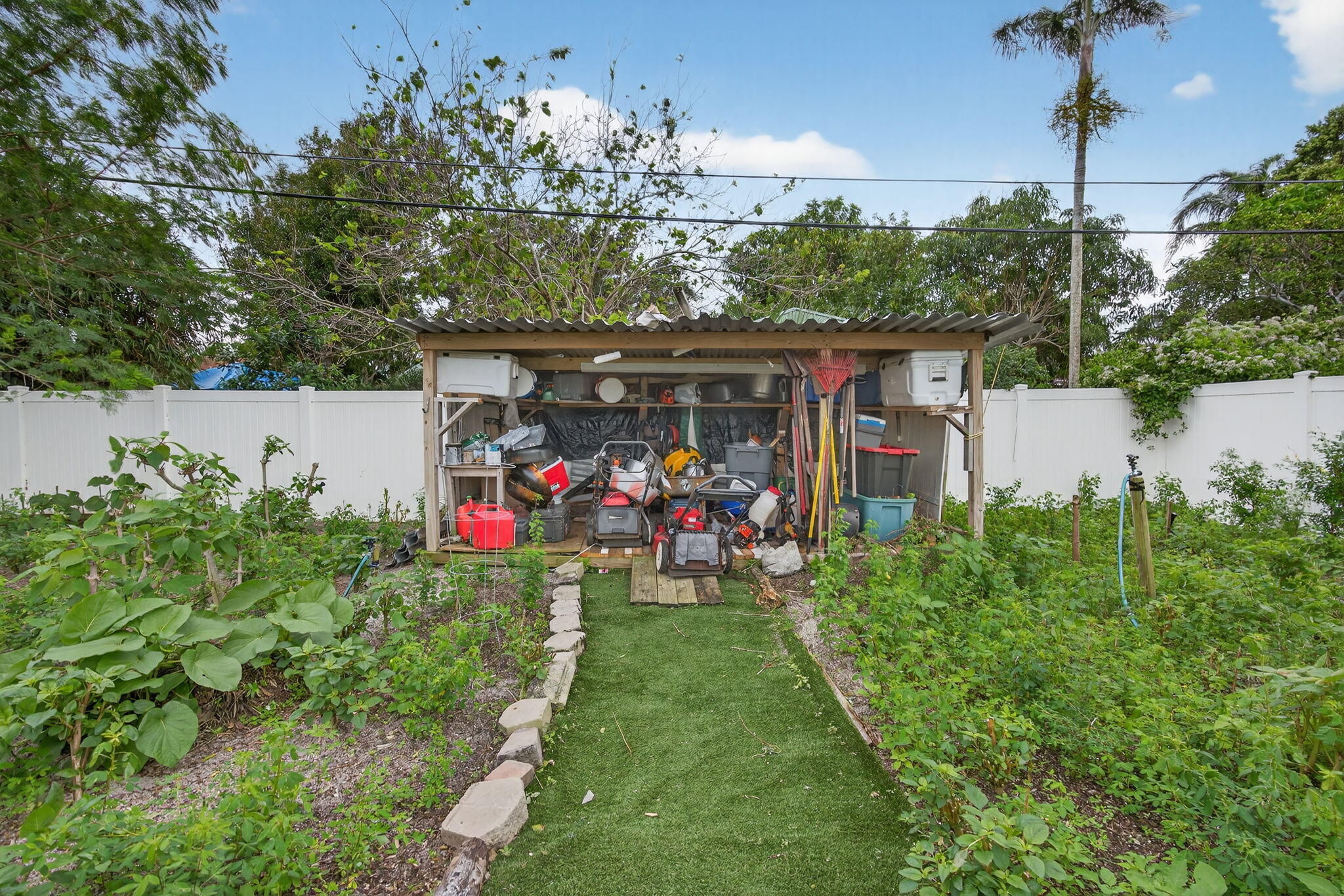 PINE GARDENS - Residential