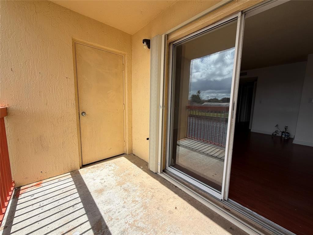 South Palm Place Condo - Residential Lease