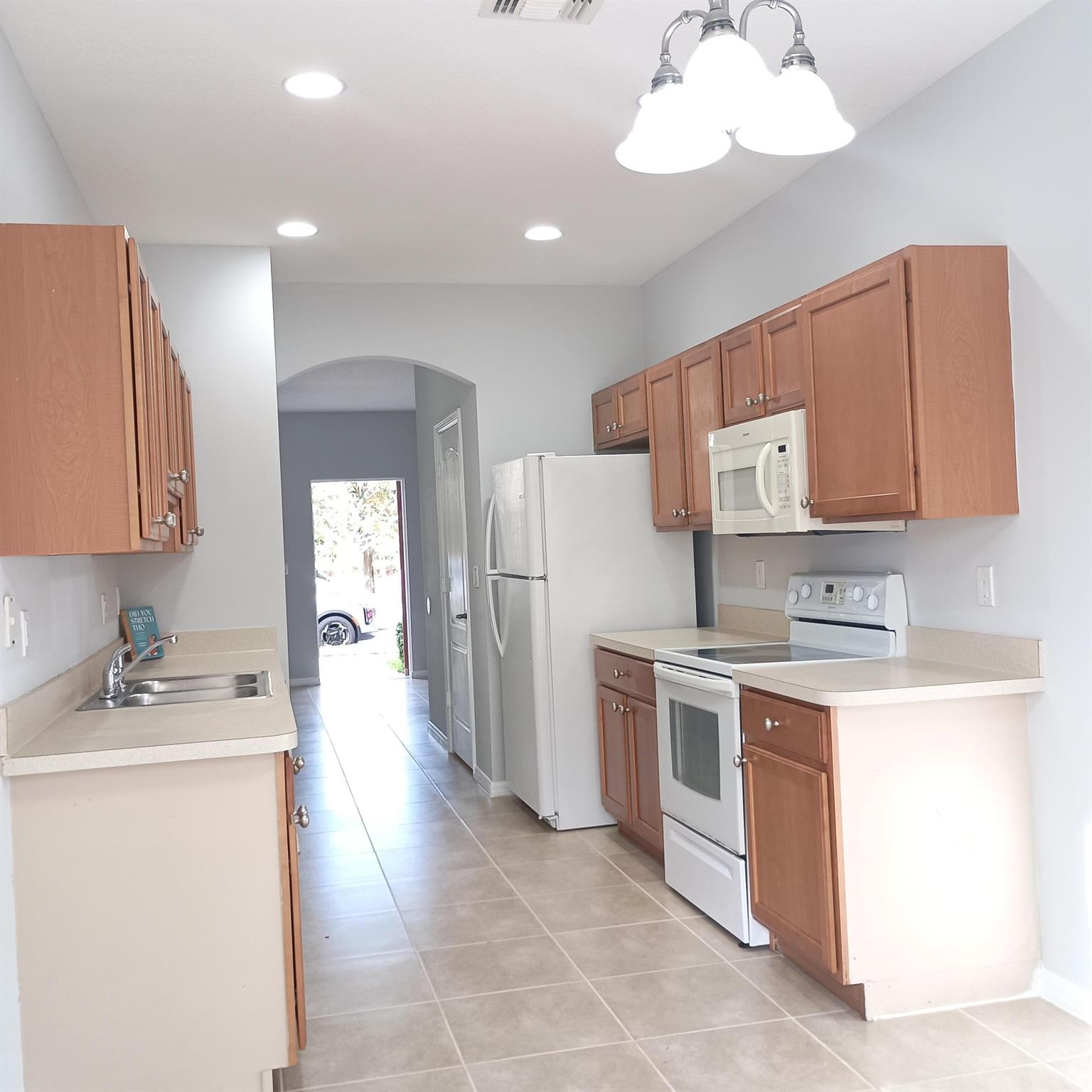 EAST LAKE VILLAGE NO 3 - Residential Lease