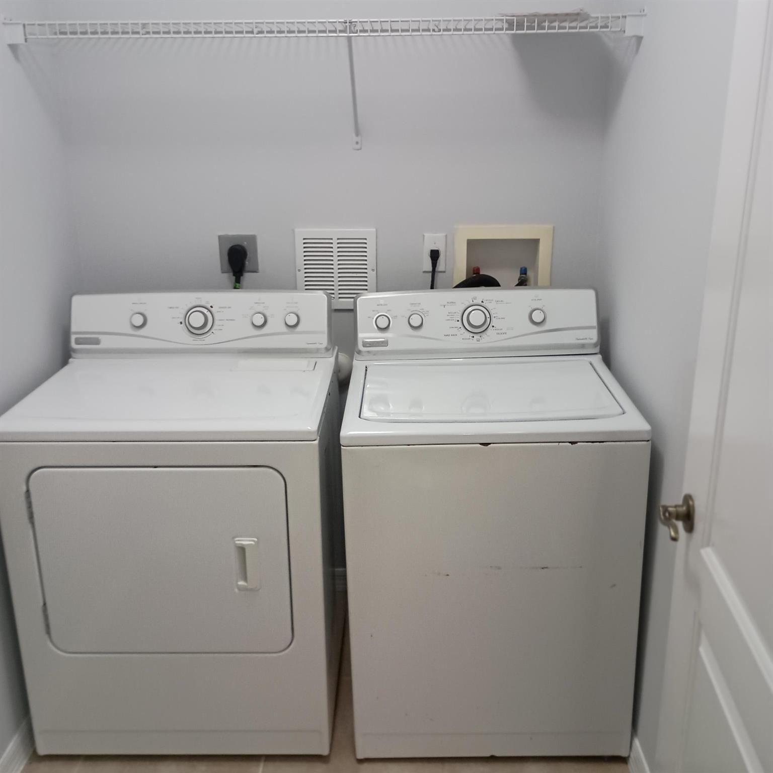 EAST LAKE VILLAGE NO 3 - Residential Lease