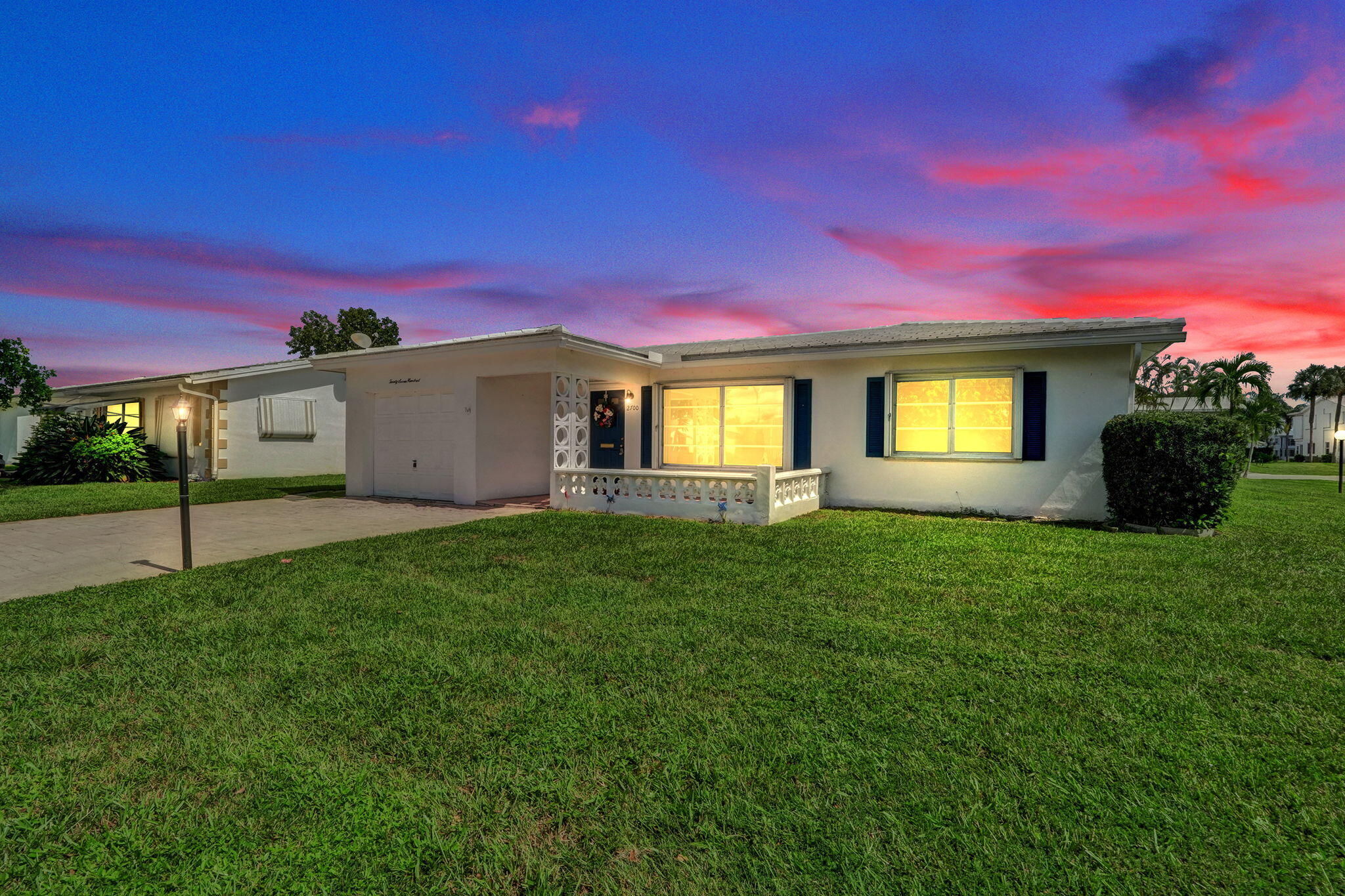2700 NW 4TH Avenue