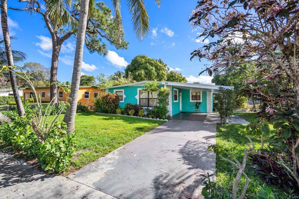 Photo of 2350 NW 2nd Street, Boynton Beach, FL 33435 (MLS # R11063392)