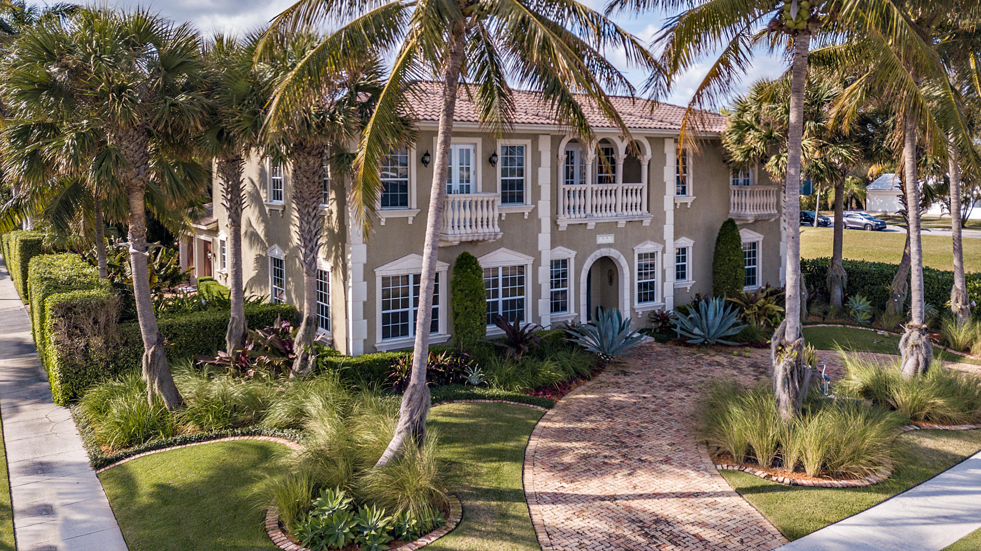 MONCEAUX - Residential