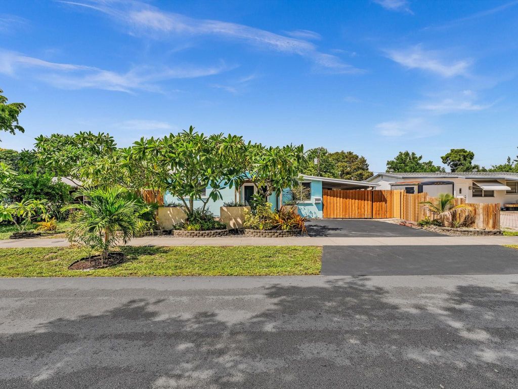 Photo of 4121 NW 12th Avenue, Oakland Park, FL 33309 (MLS # F10530573)