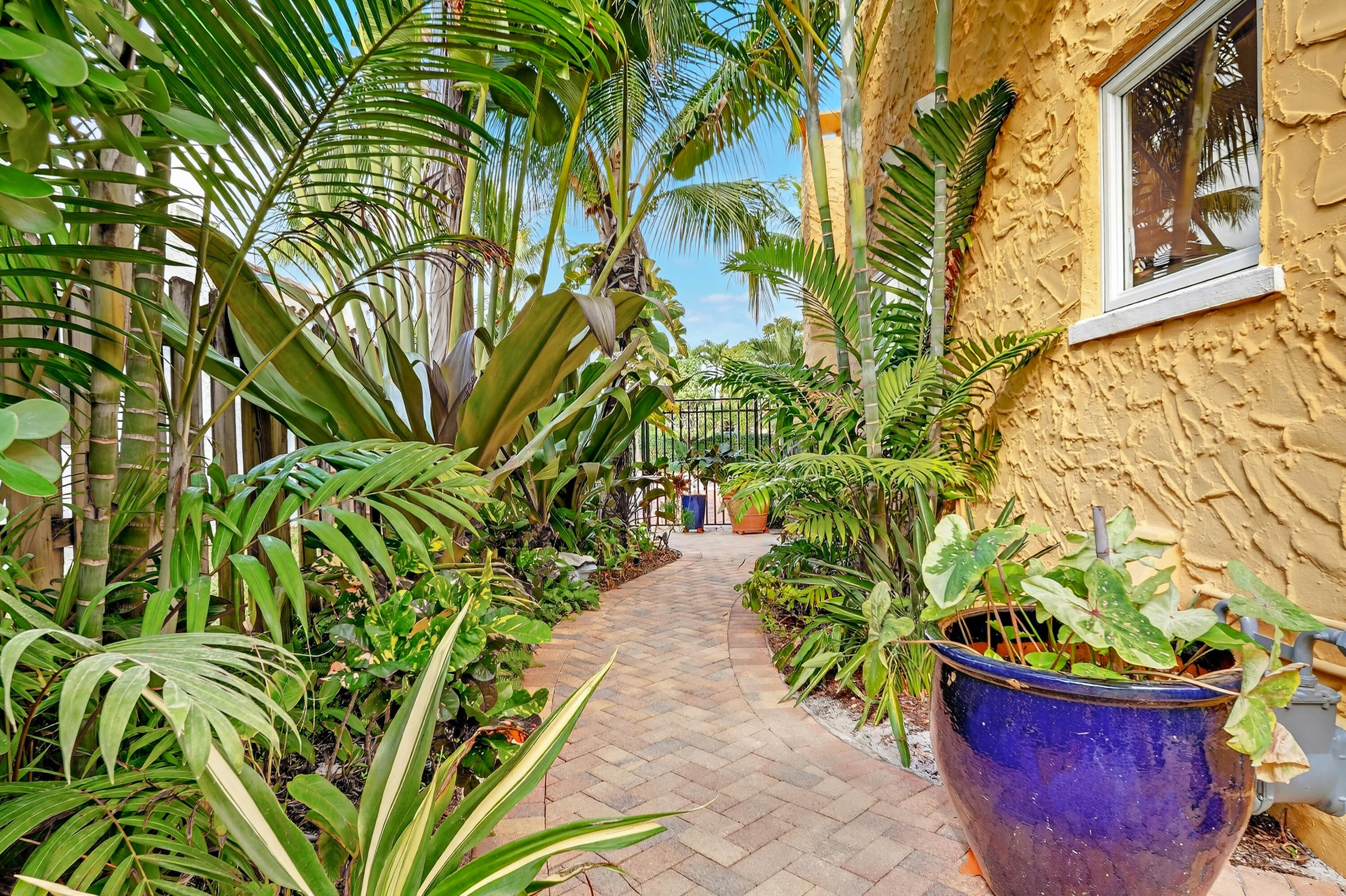 BELAIR WPB - Residential