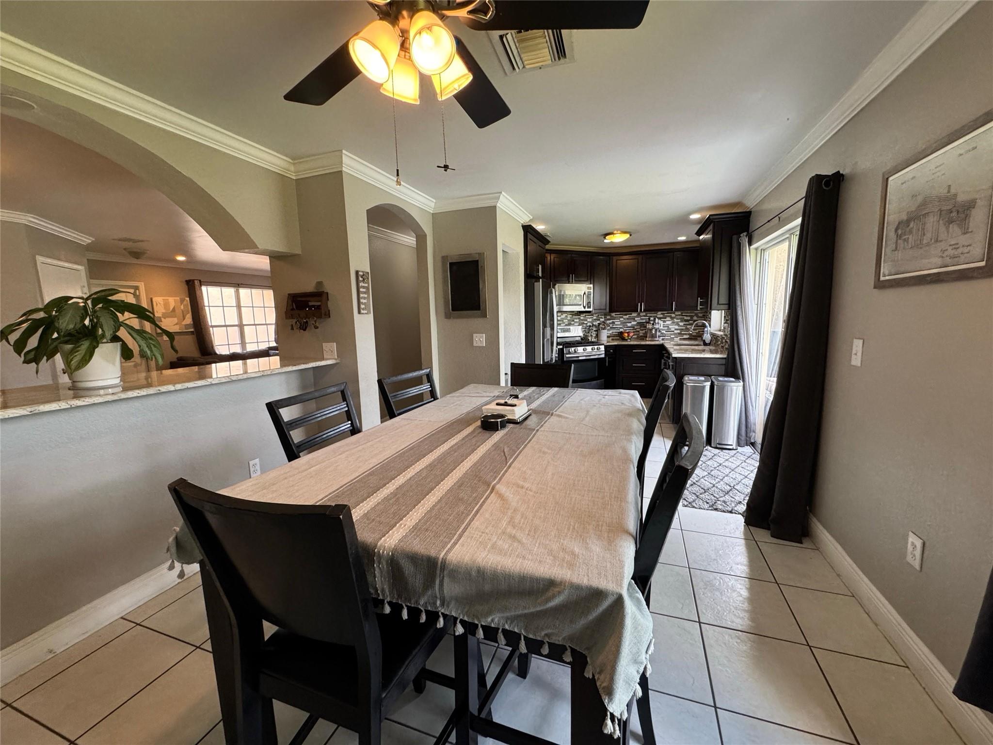 RAINTREE VILLAS - Residential