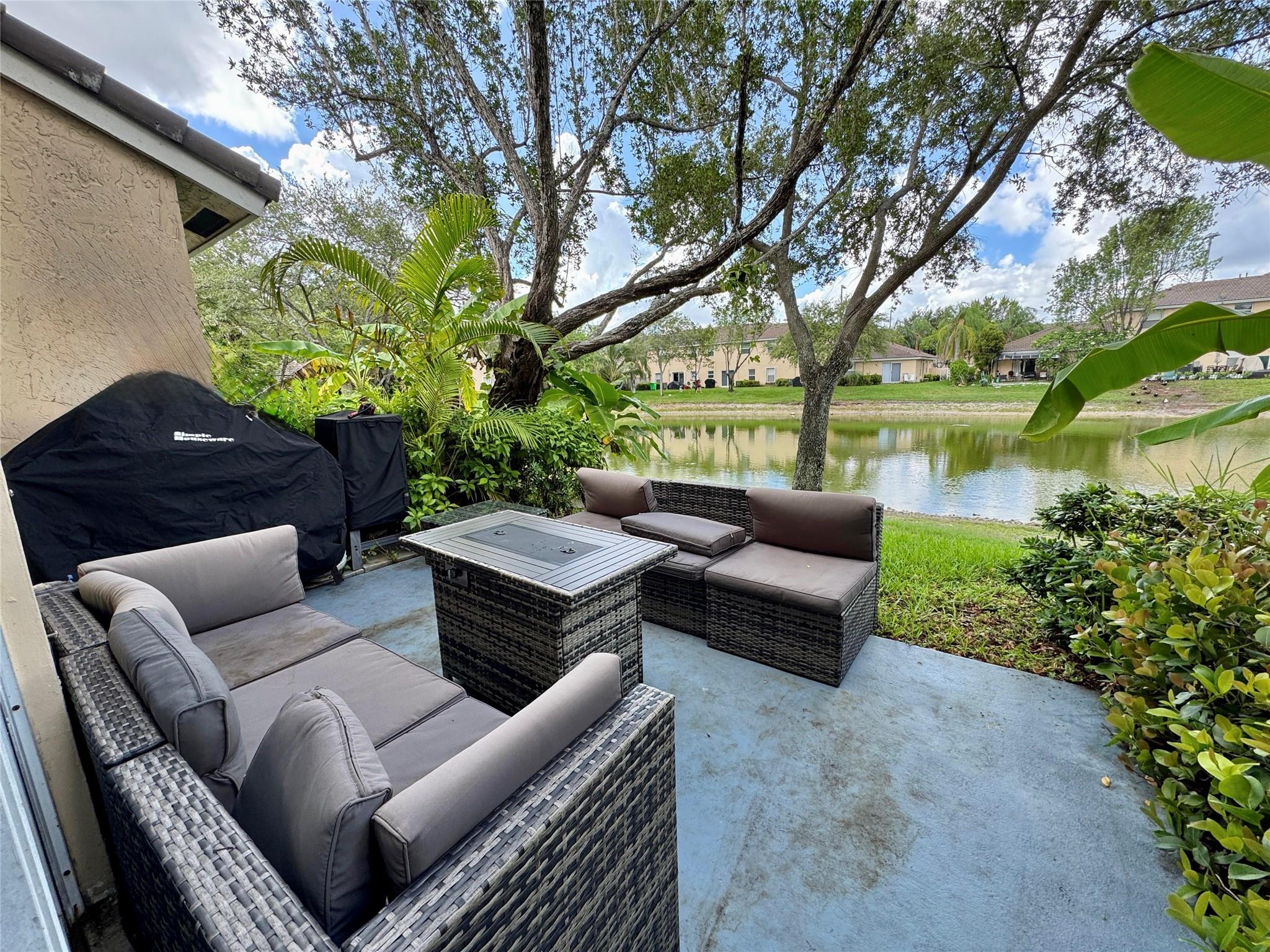 RAINTREE VILLAS - Residential