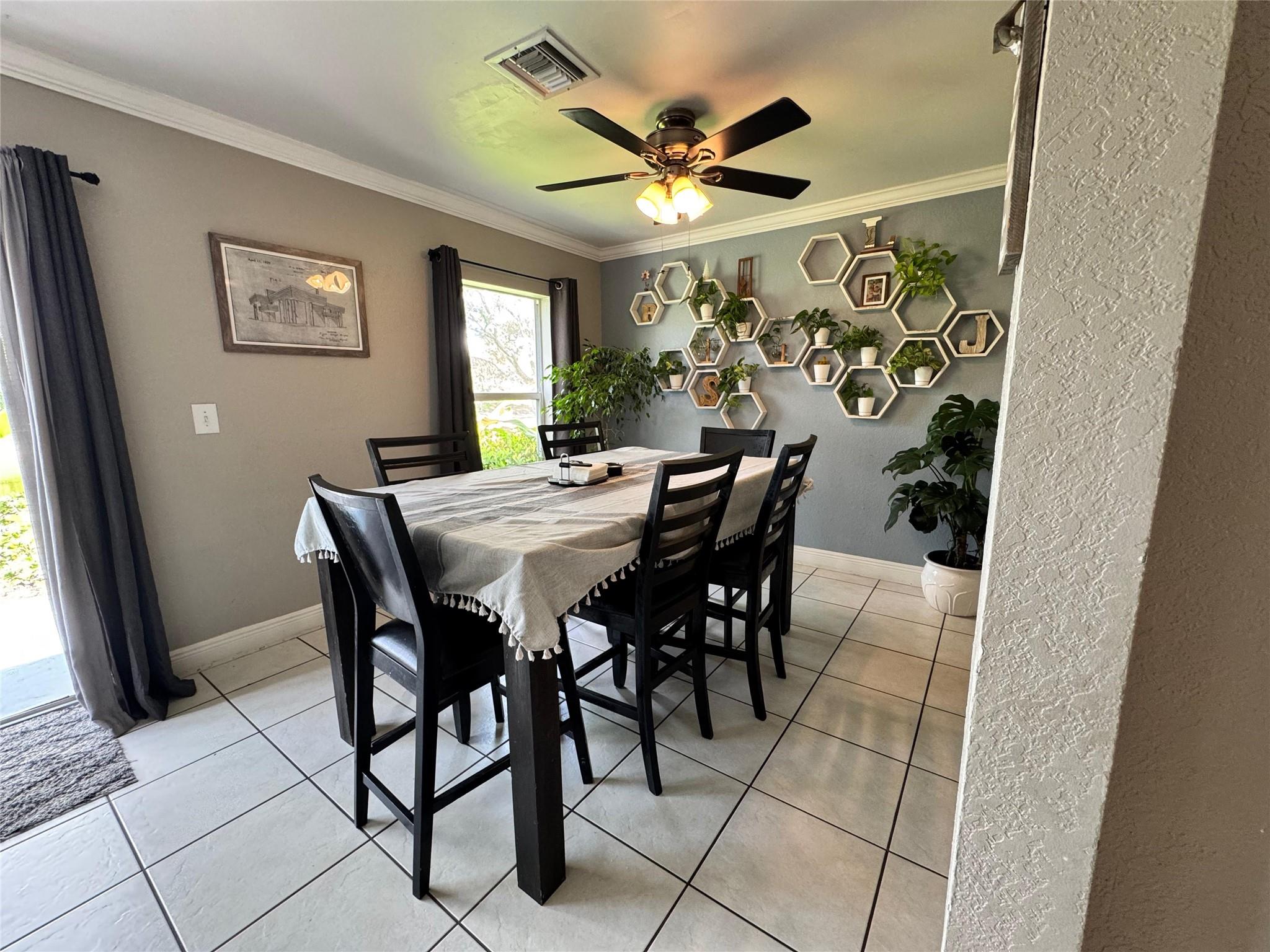 RAINTREE VILLAS - Residential