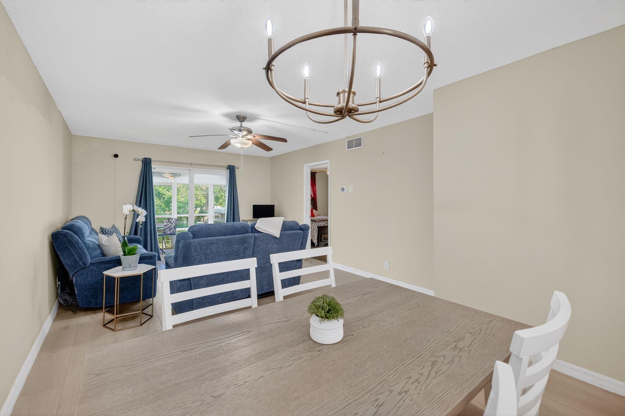 LIGHTHOUSE POINT GARDENS - Residential