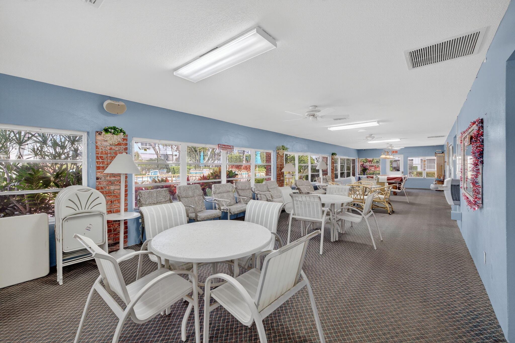 LIGHTHOUSE POINT GARDENS - Residential