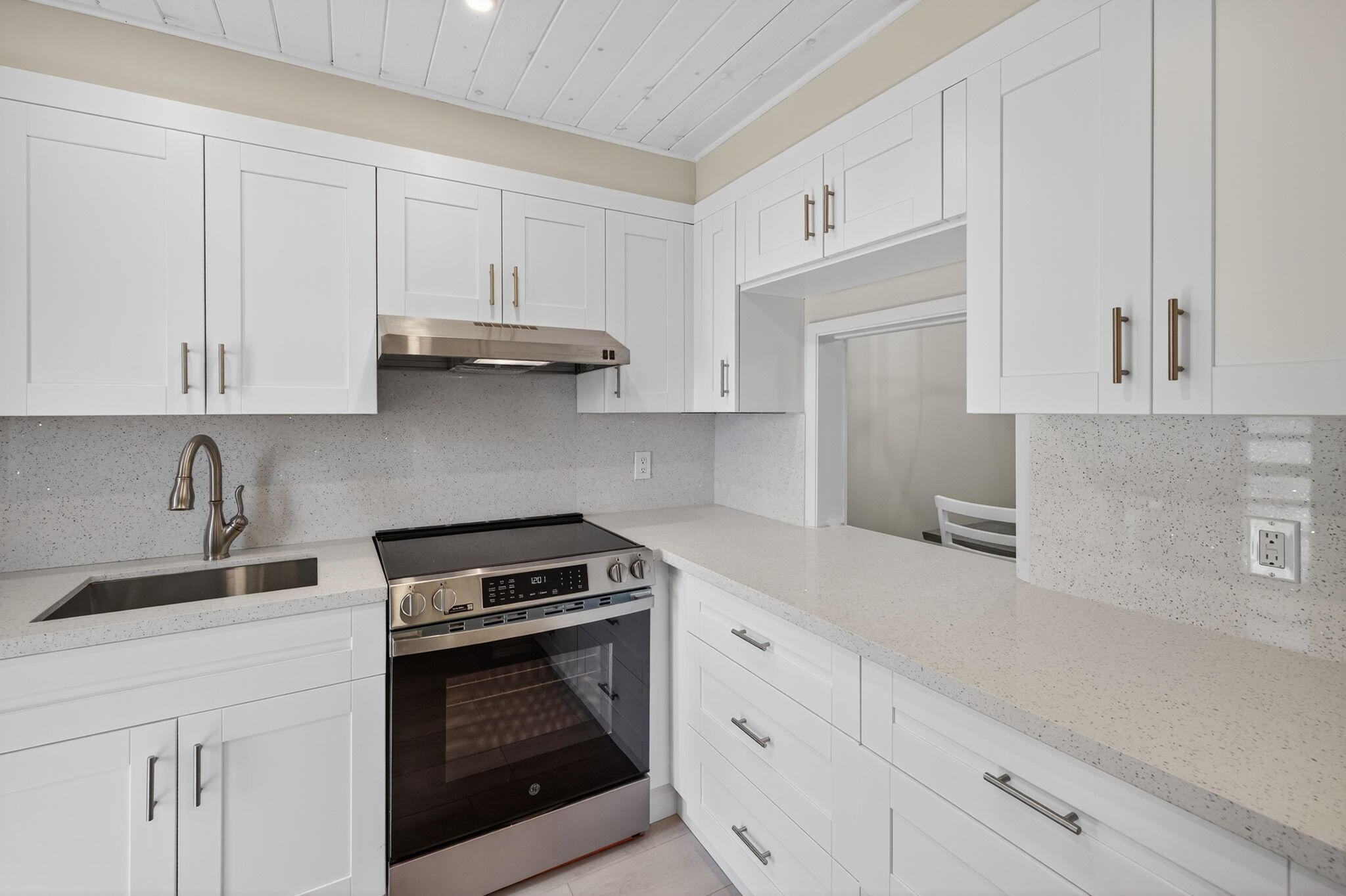 LIGHTHOUSE POINT GARDENS SOUTH - Residential