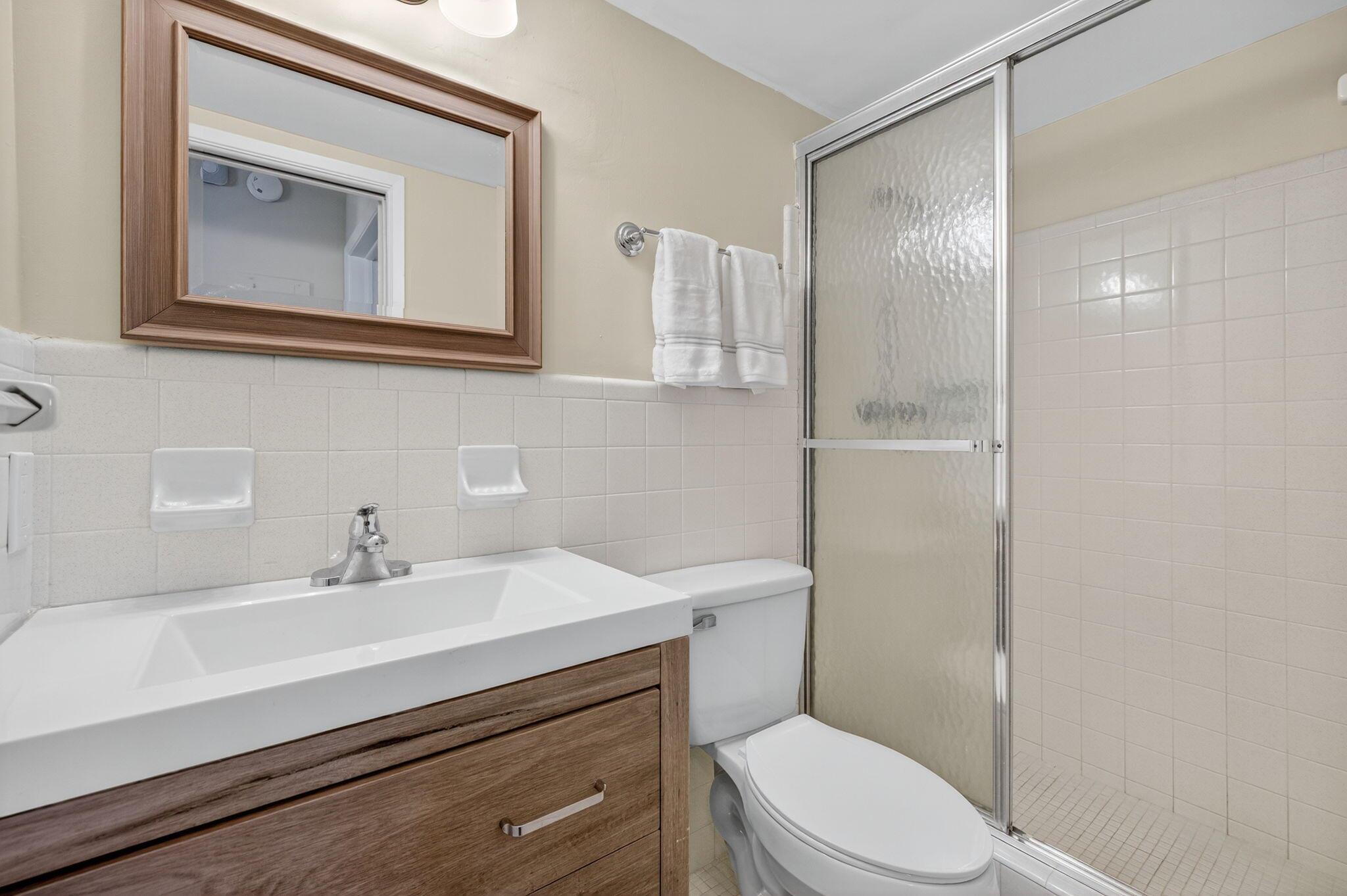 LIGHTHOUSE POINT GARDENS - Residential