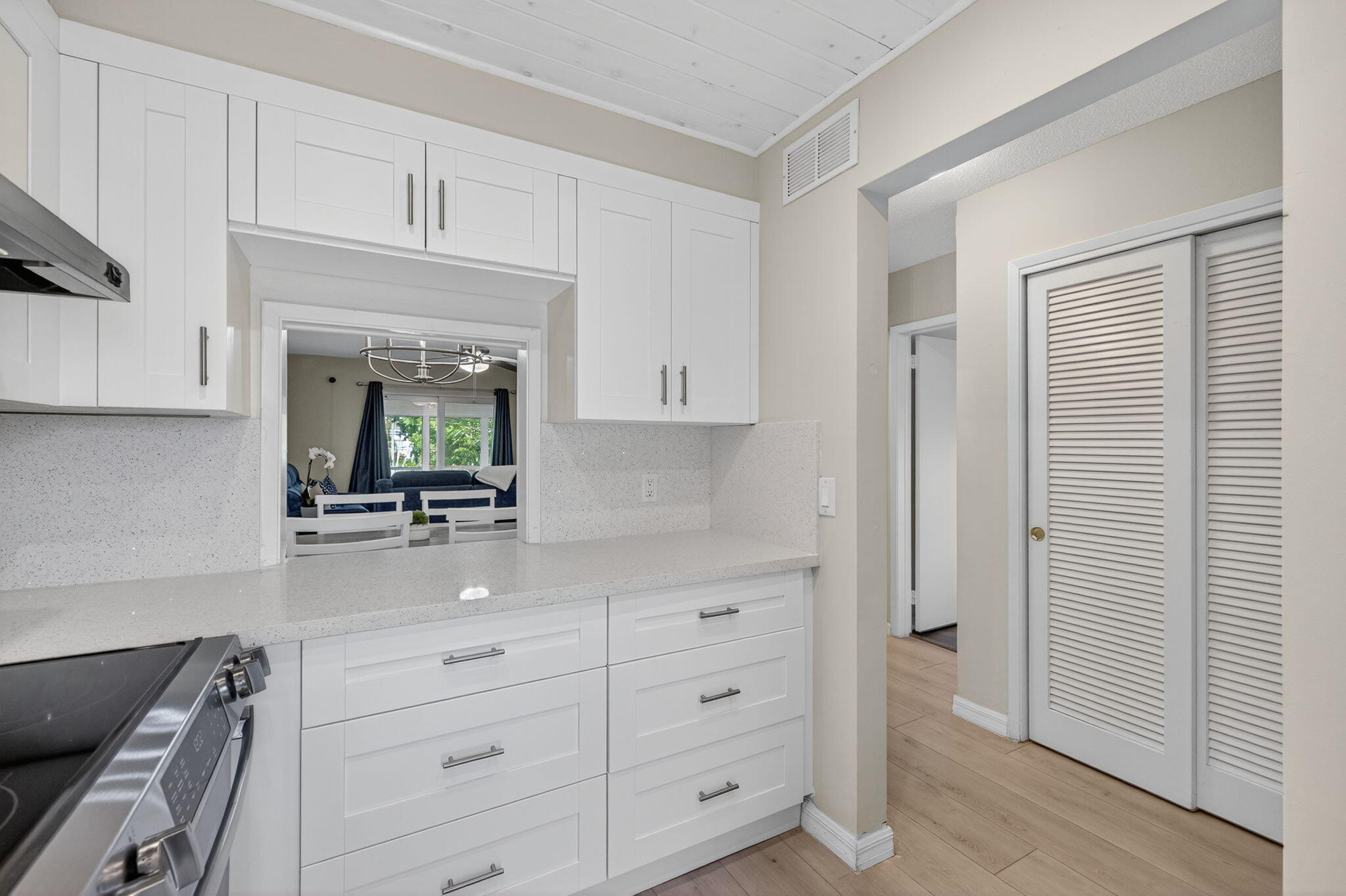 LIGHTHOUSE POINT GARDENS SOUTH - Residential