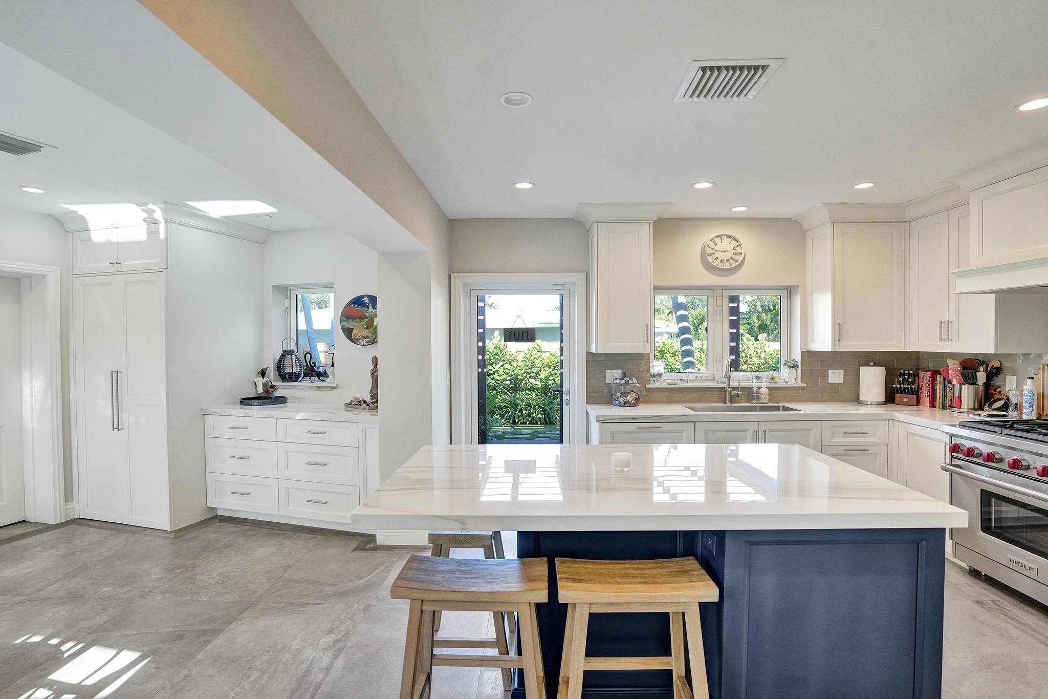 SEA RANCH LAKES - Residential