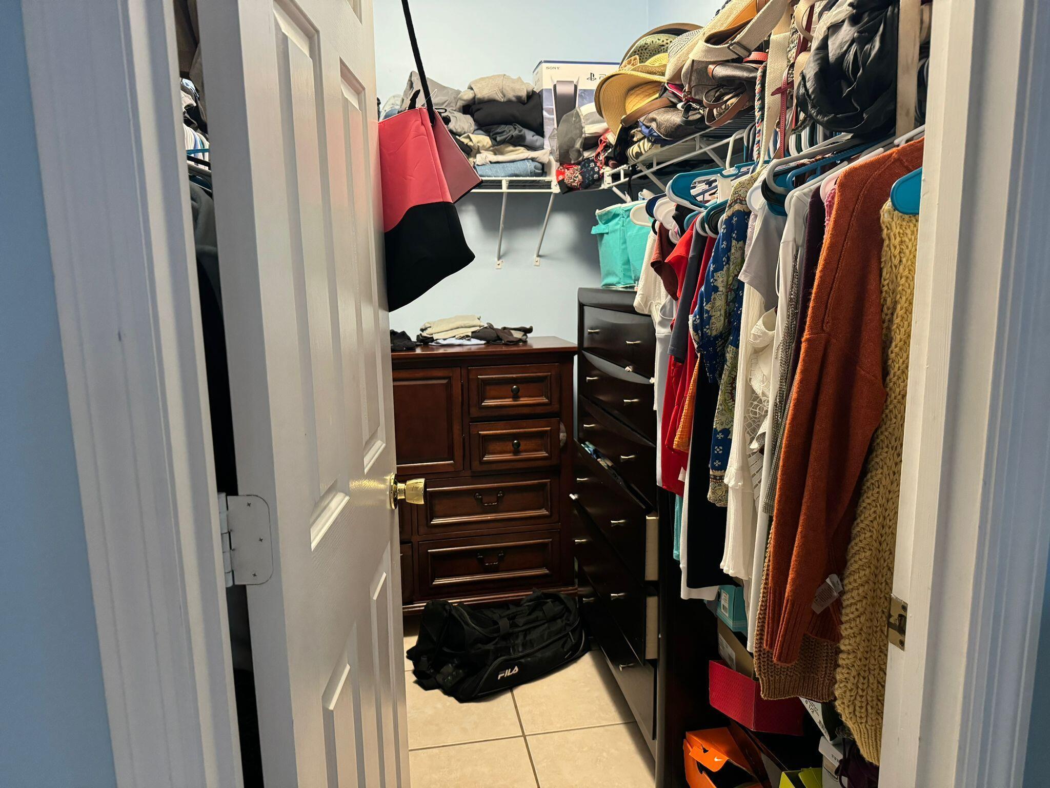 BELLE VISTA - Residential Lease