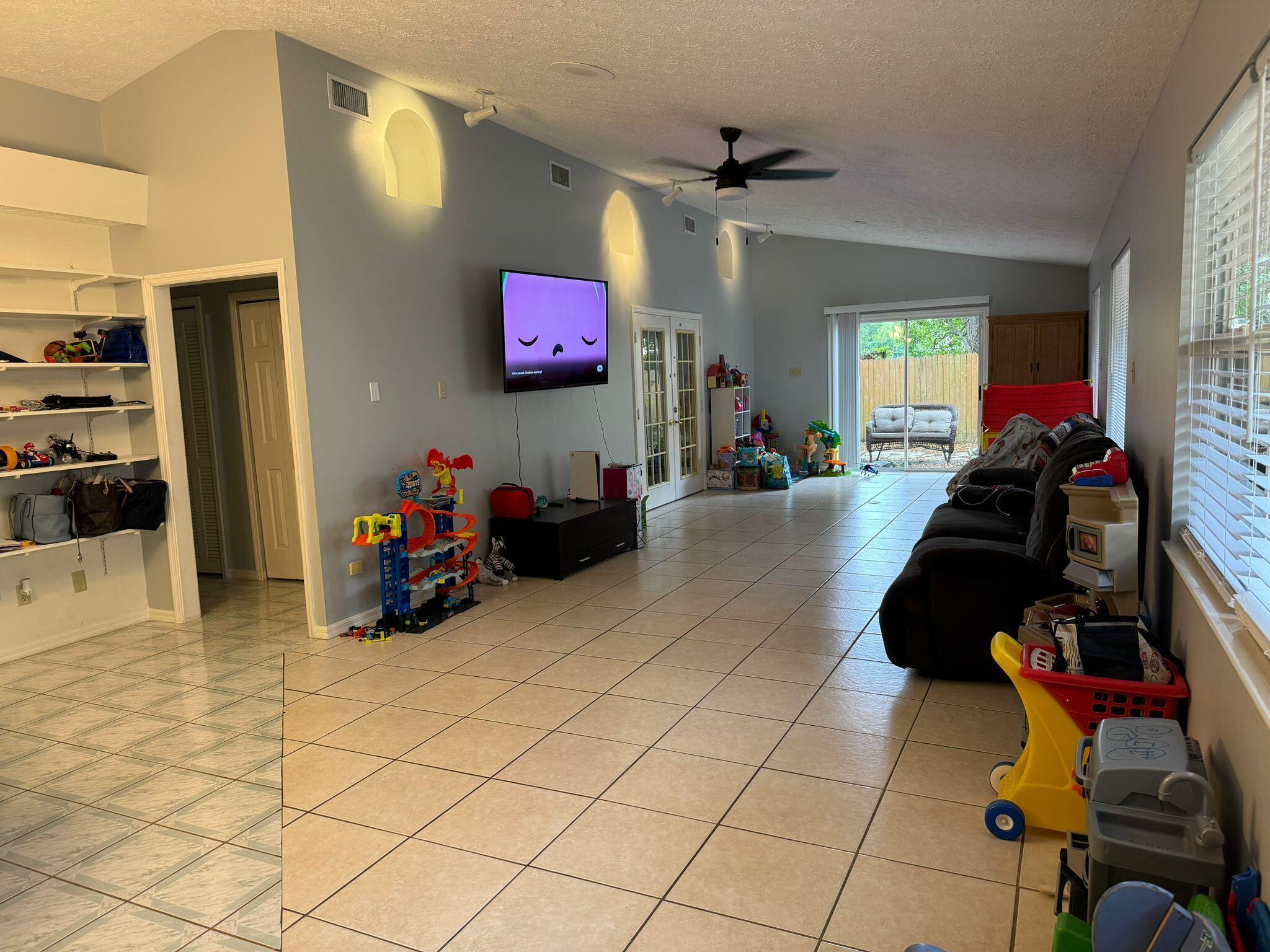 BELLE VISTA - Residential Lease