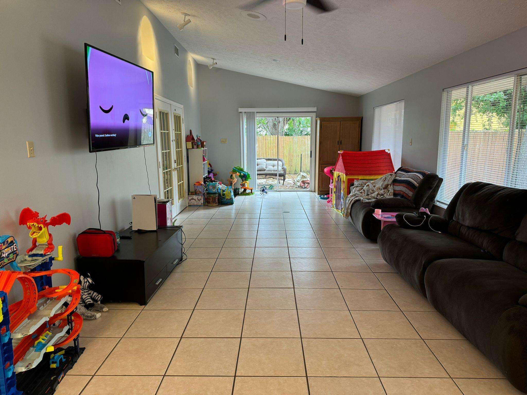 BELLE VISTA - Residential Lease