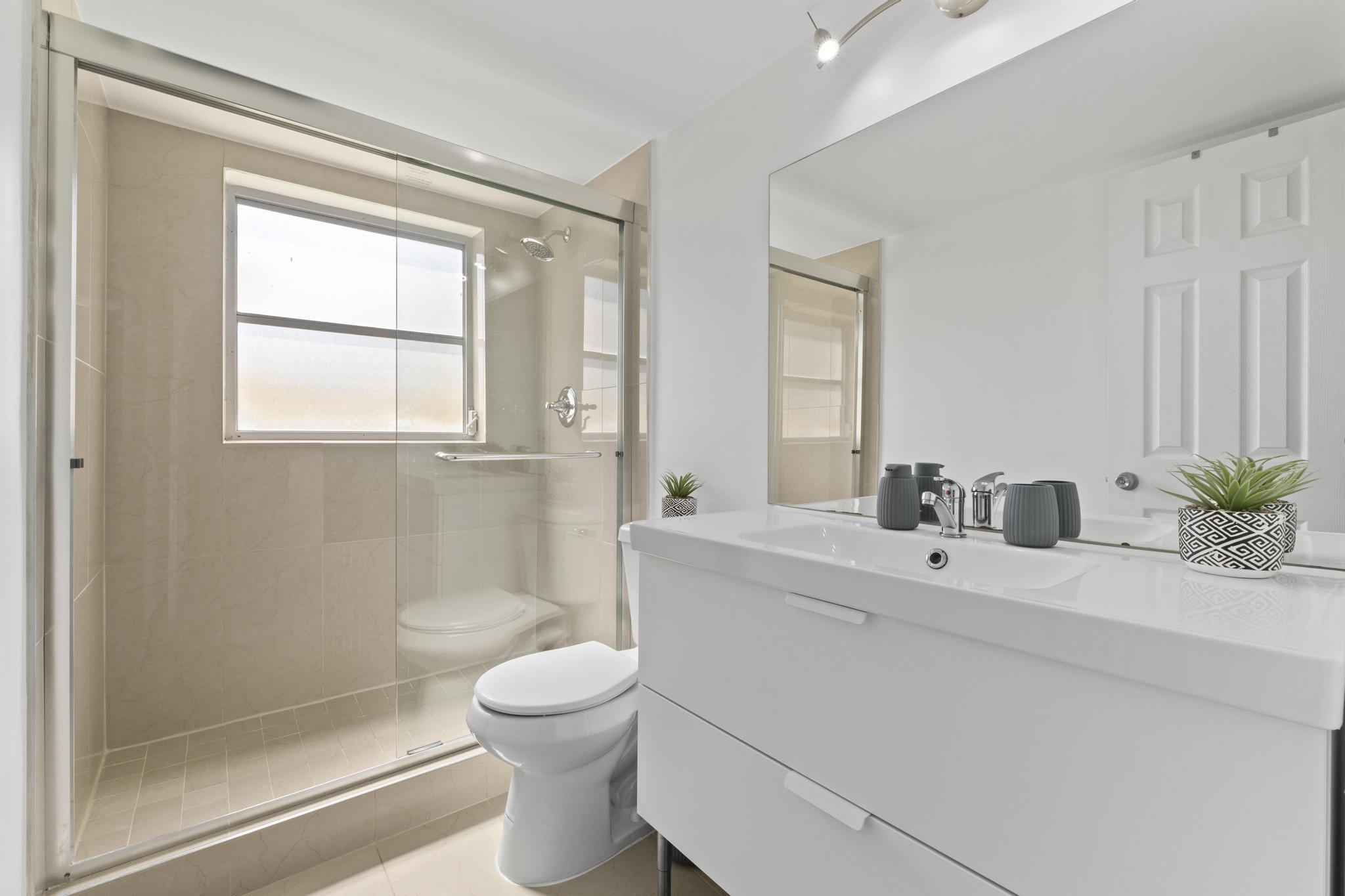 LAKEVIEW SOUTH CONDO - Residential