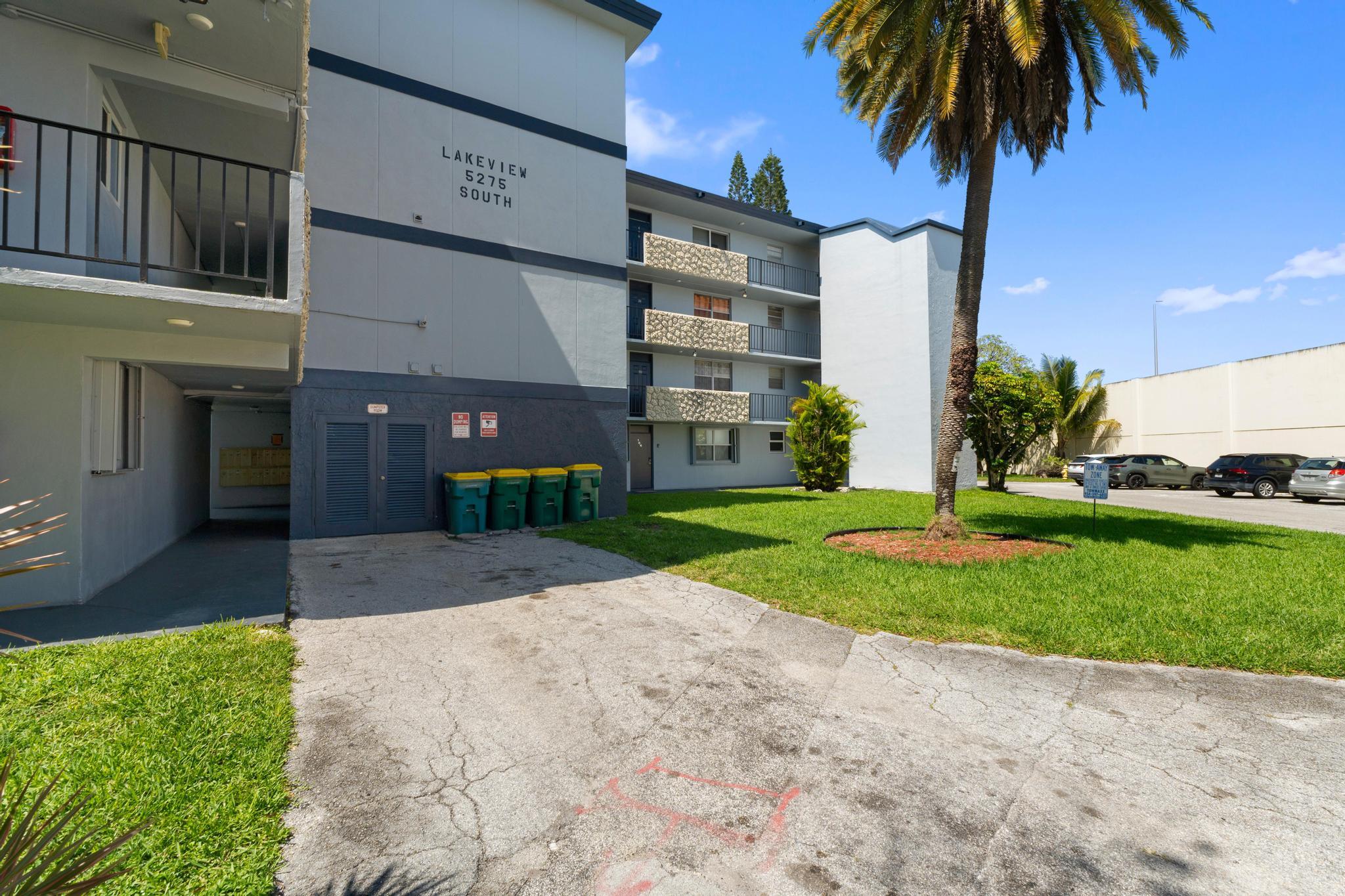 LAKEVIEW SOUTH CONDO - Residential