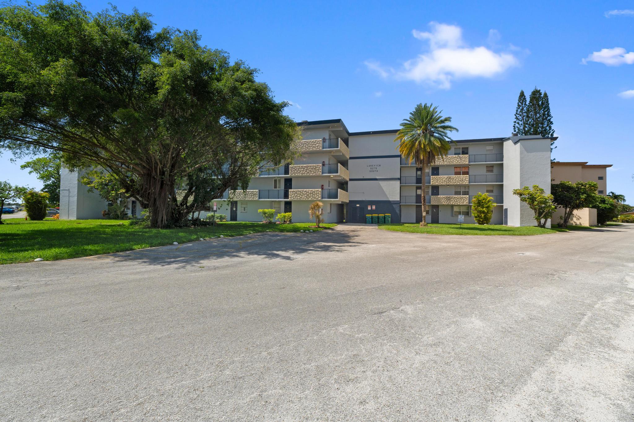 LAKEVIEW SOUTH CONDO - Residential