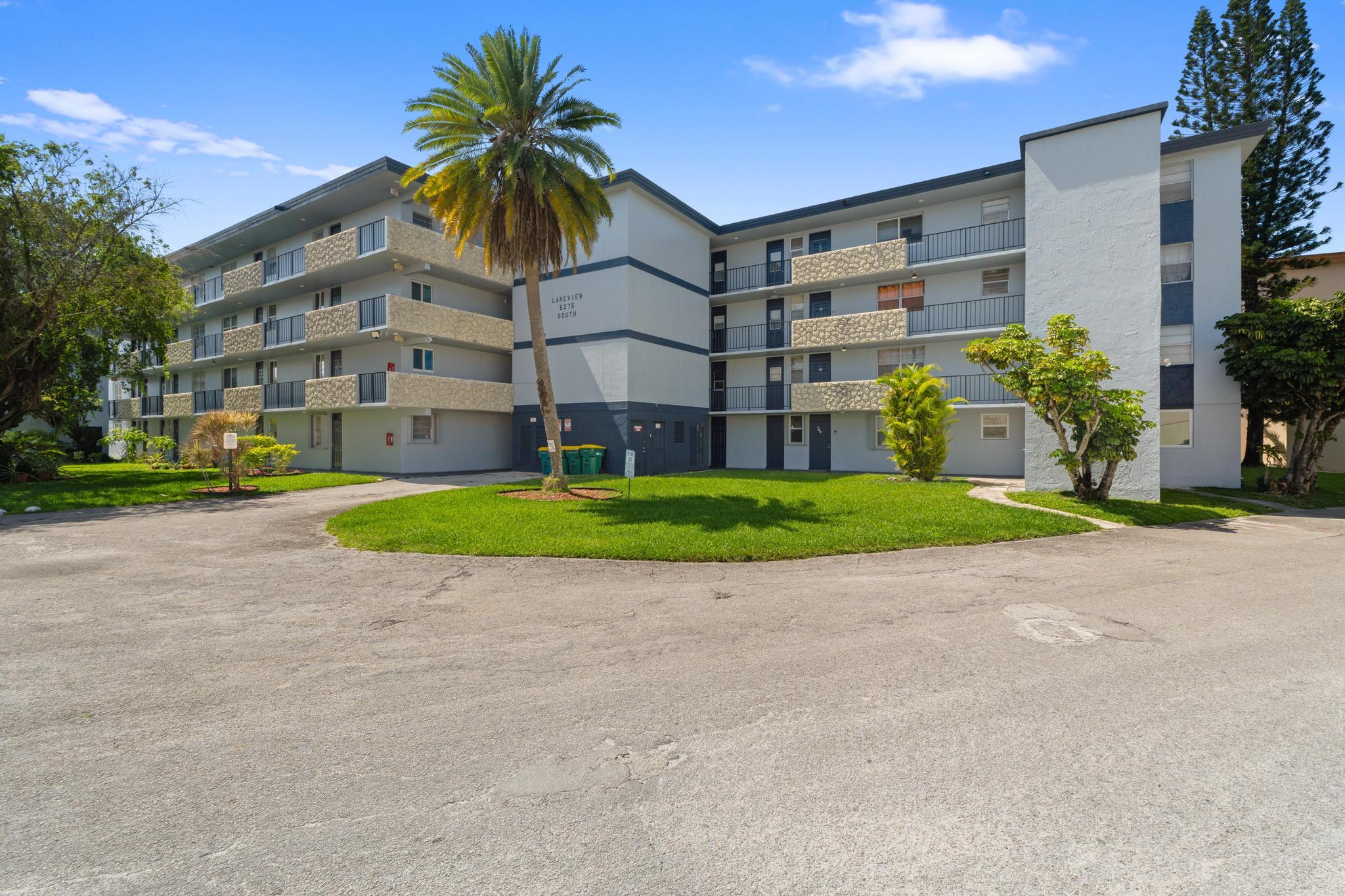 LAKEVIEW SOUTH CONDO - Residential