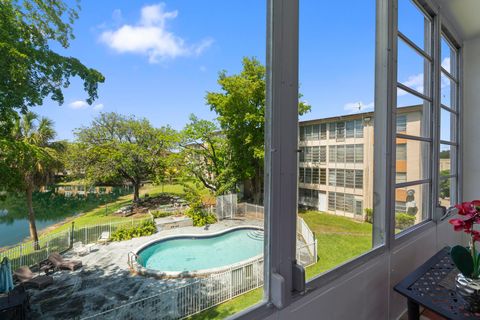 Tiny photo for 5275 NW 10th Court #305, Plantation, FL 33313 (MLS # B26007971)