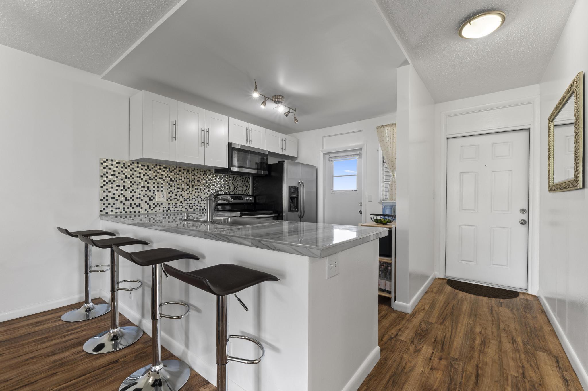 LAKEVIEW SOUTH CONDO - Residential