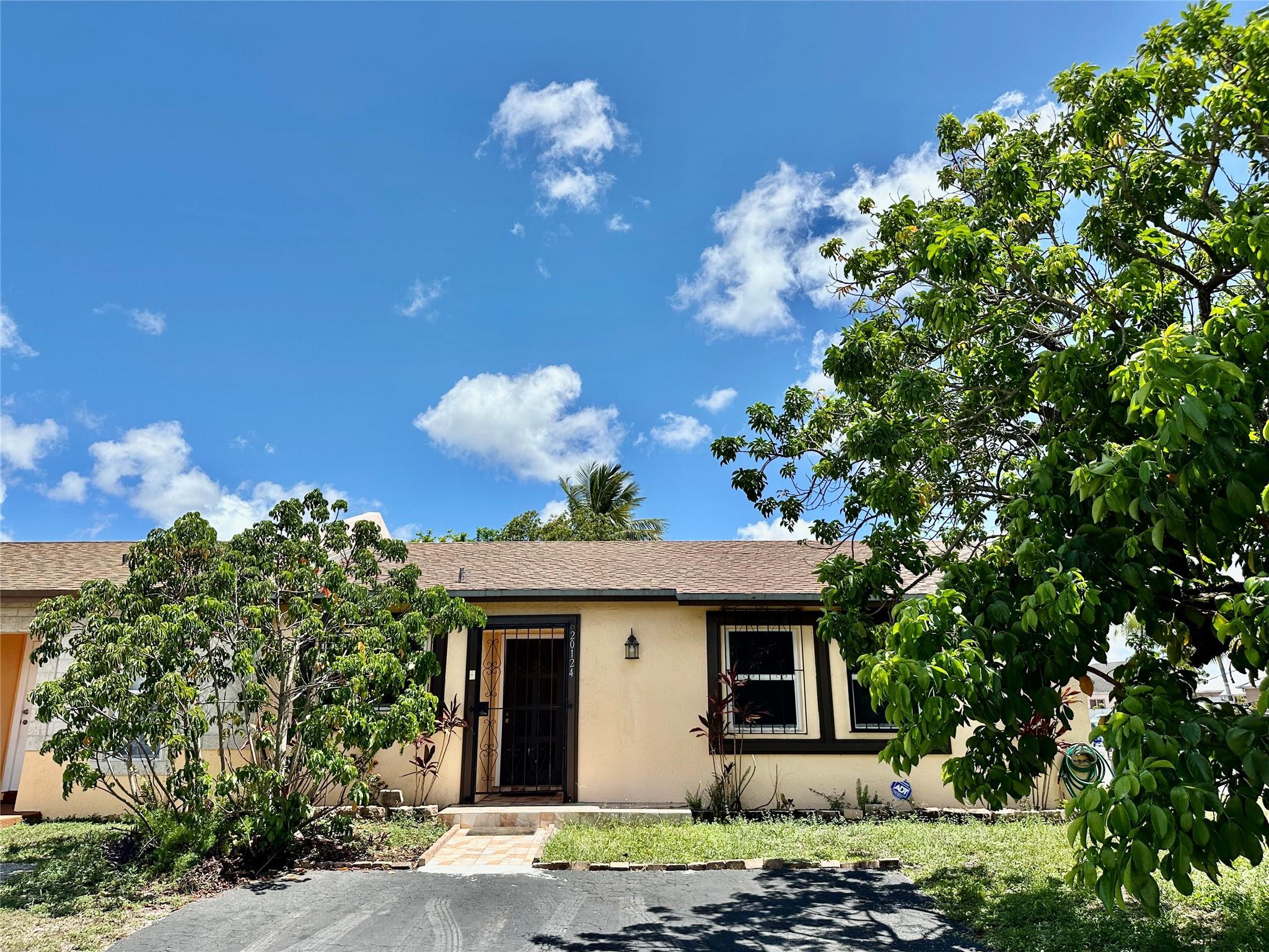 20124 NW 28th Ct