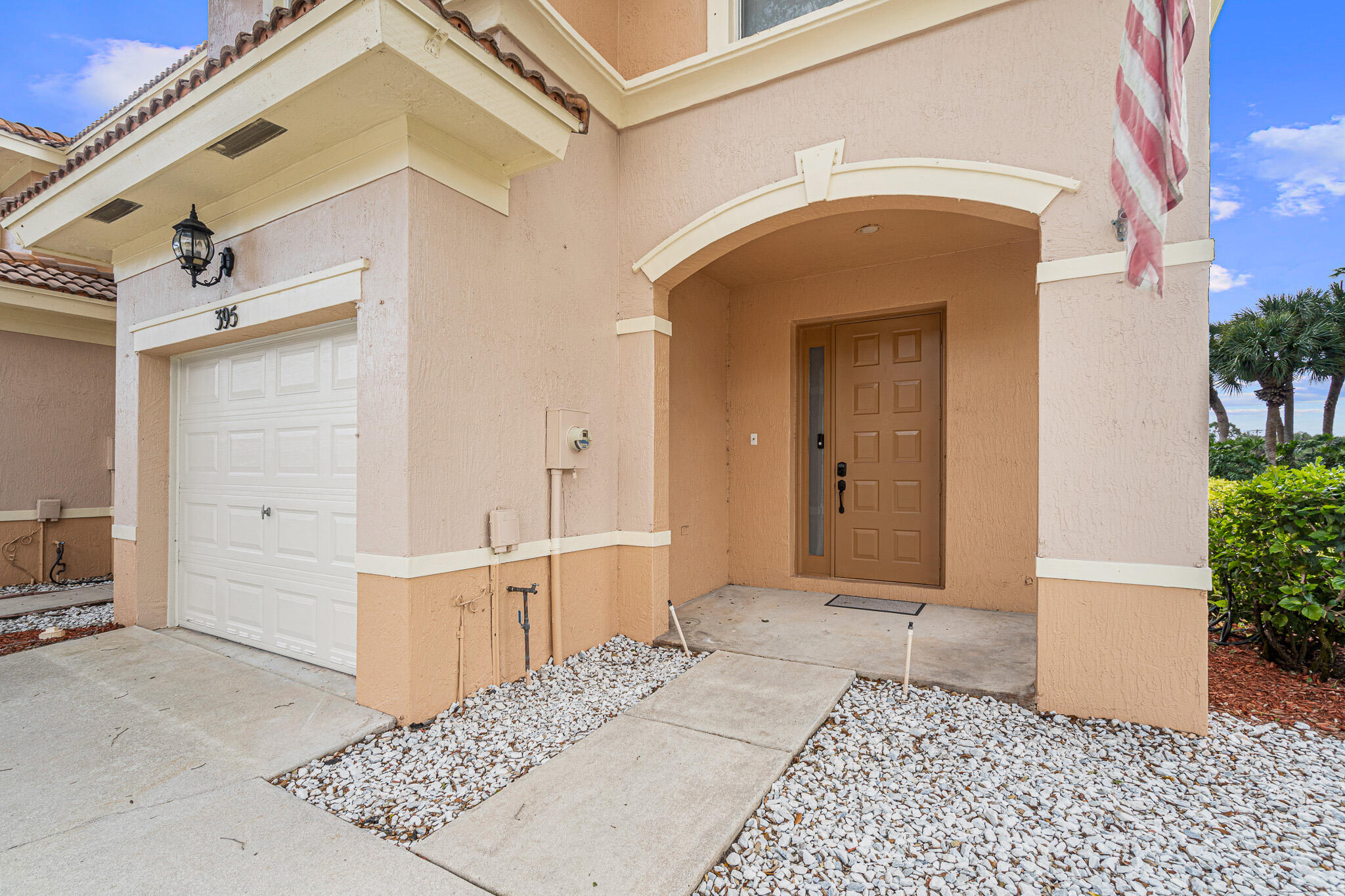 SEMINOLE ESTATES & TOWNHOMES - Residential