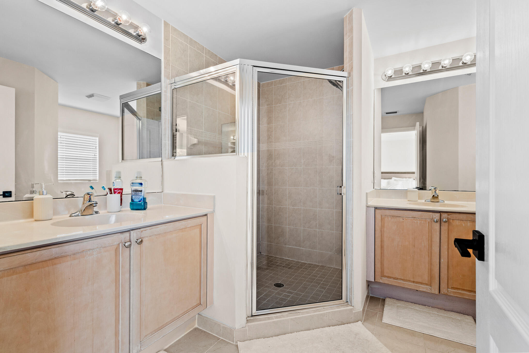 SEMINOLE ESTATES & TOWNHOMES - Residential