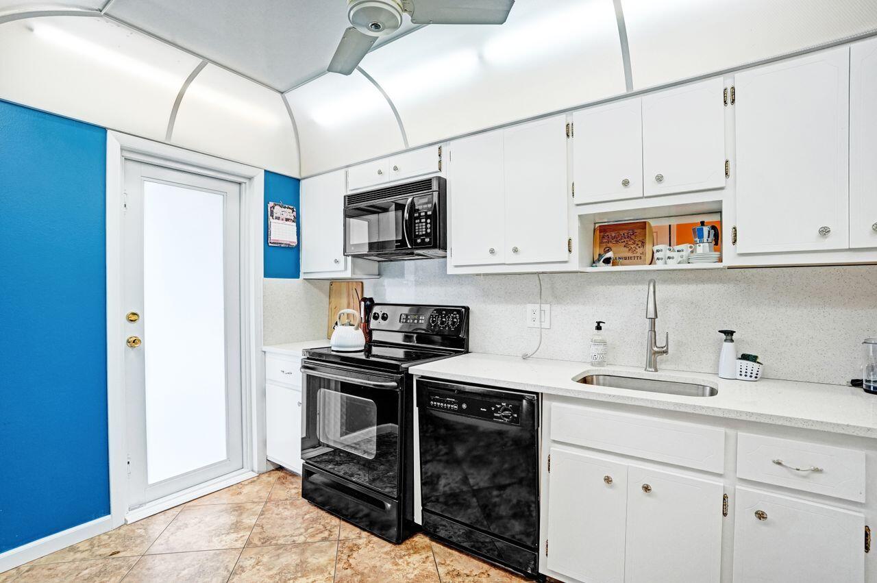 GARDEN-AIRE VILLAGE SOUTH CONDO - Residential