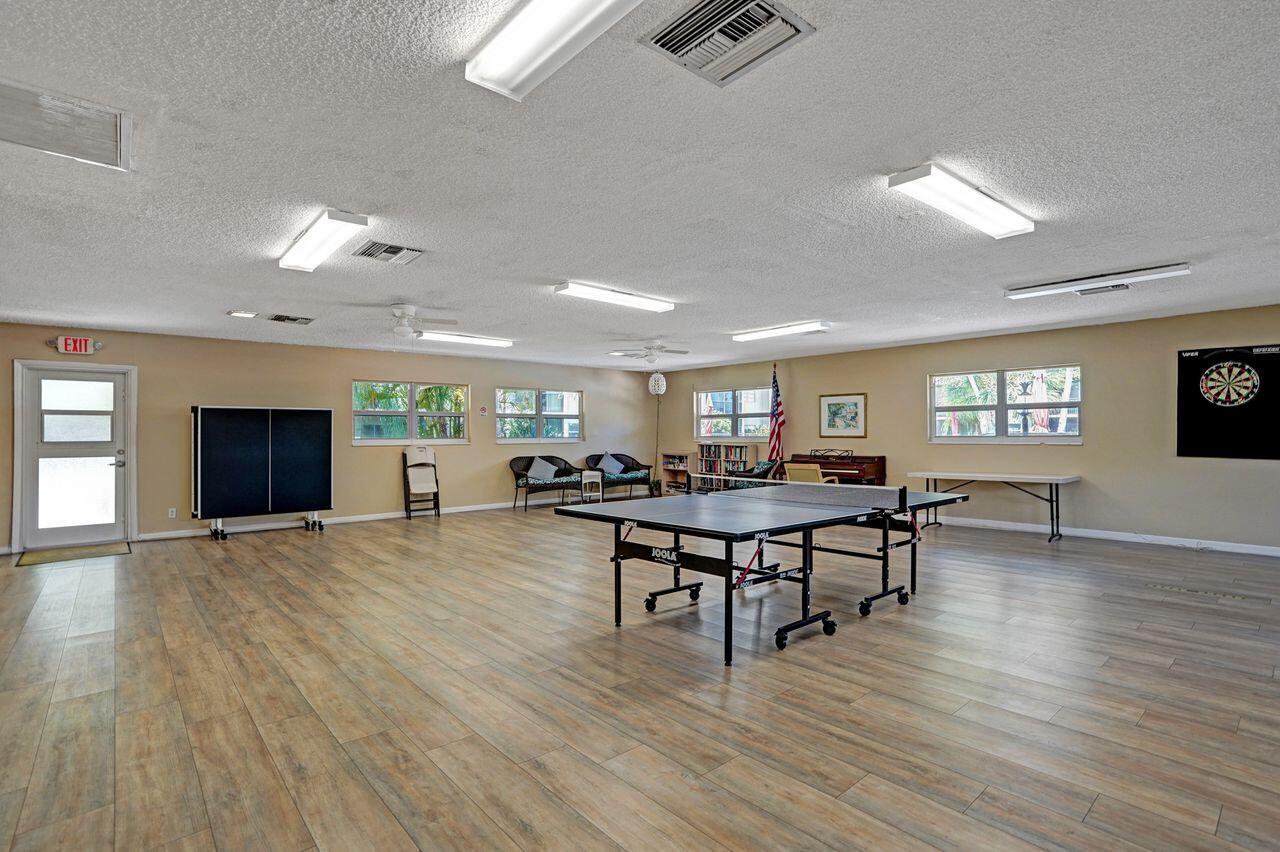 GARDEN-AIRE VILLAGE SOUTH CONDO - Residential