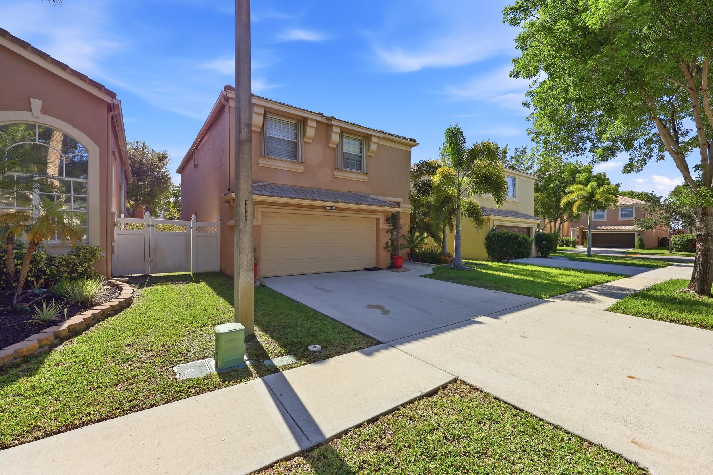 Properties 1327 Isleworth Court