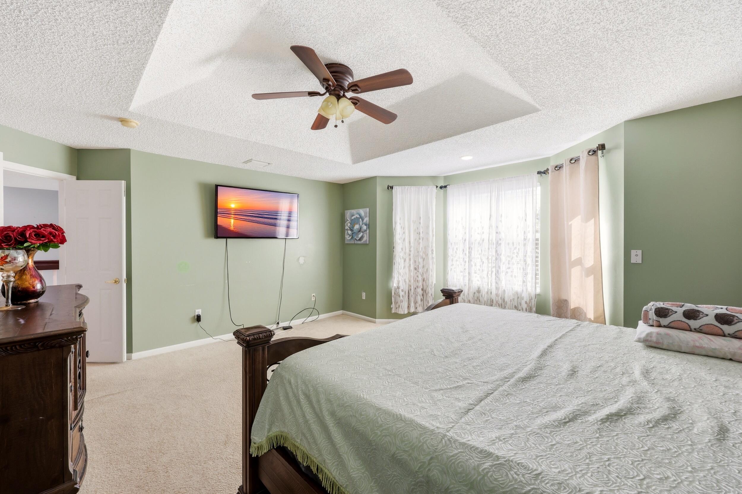 Properties 1327 Isleworth Court