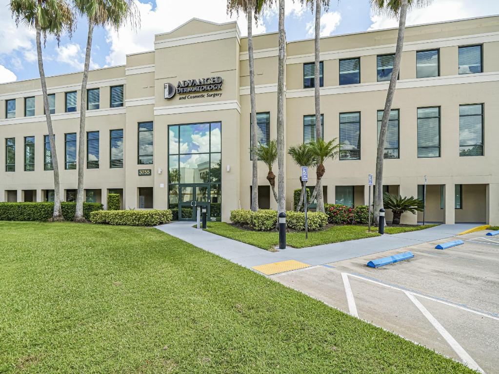 3755 7th Terrace 303 A & B