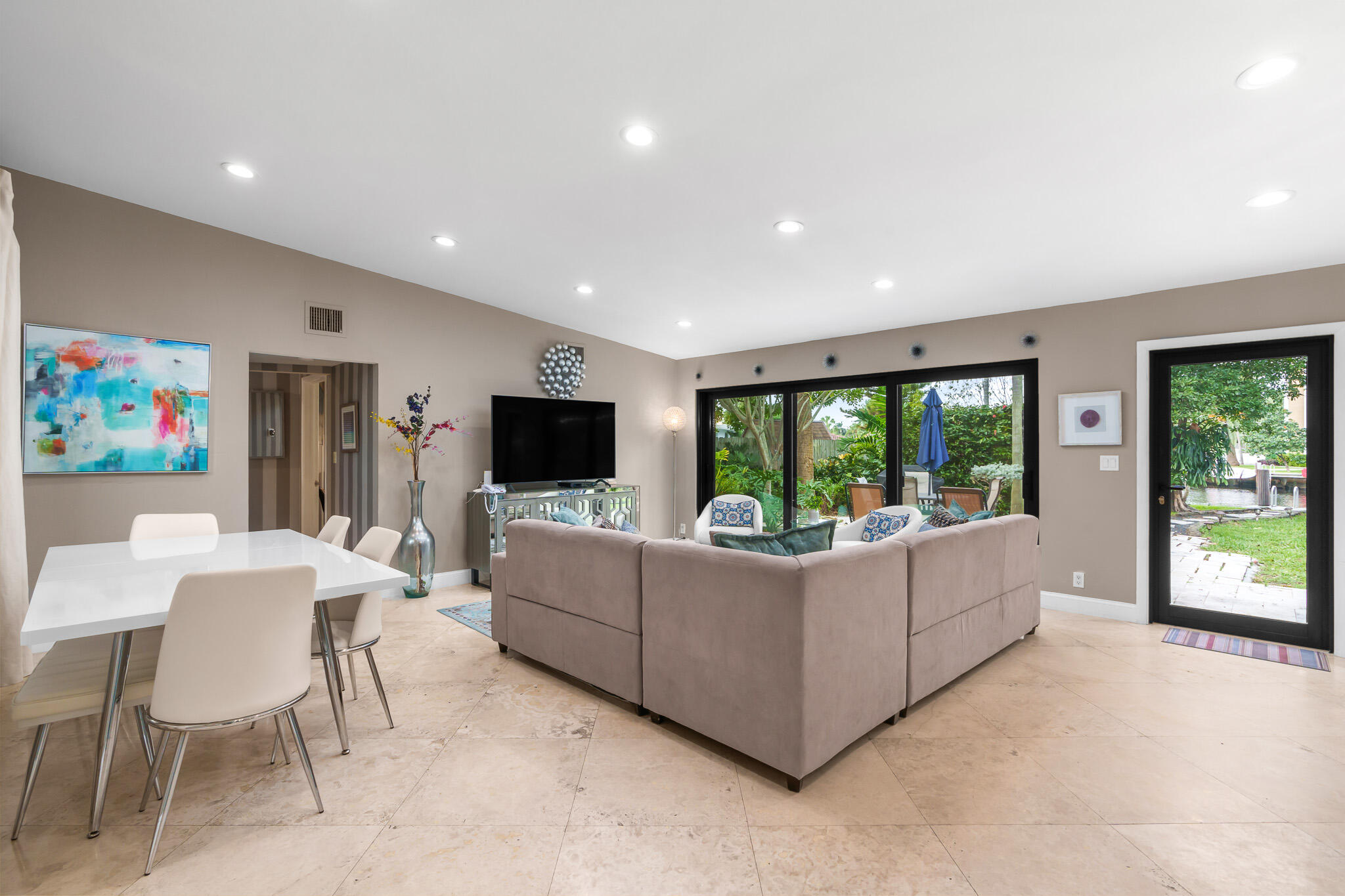 MIDDLE RIVER ESTATES - Residential