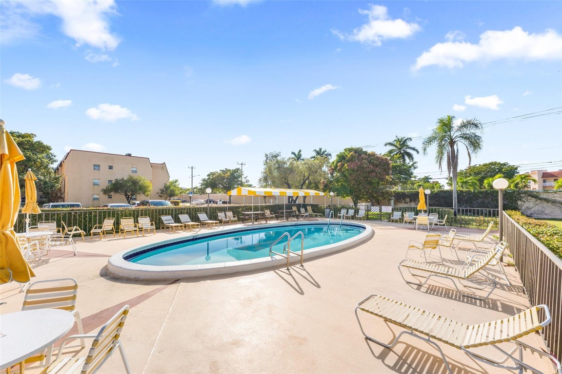 Sunrise lakes phase 3 - Residential