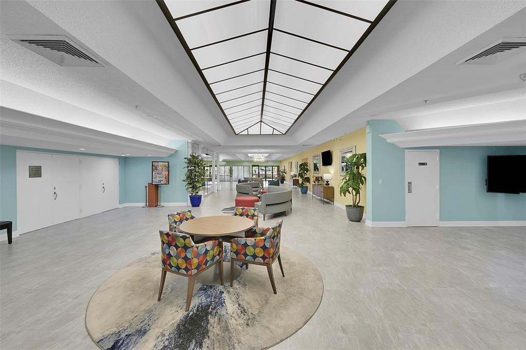 Sunrise lakes phase 3 - Residential