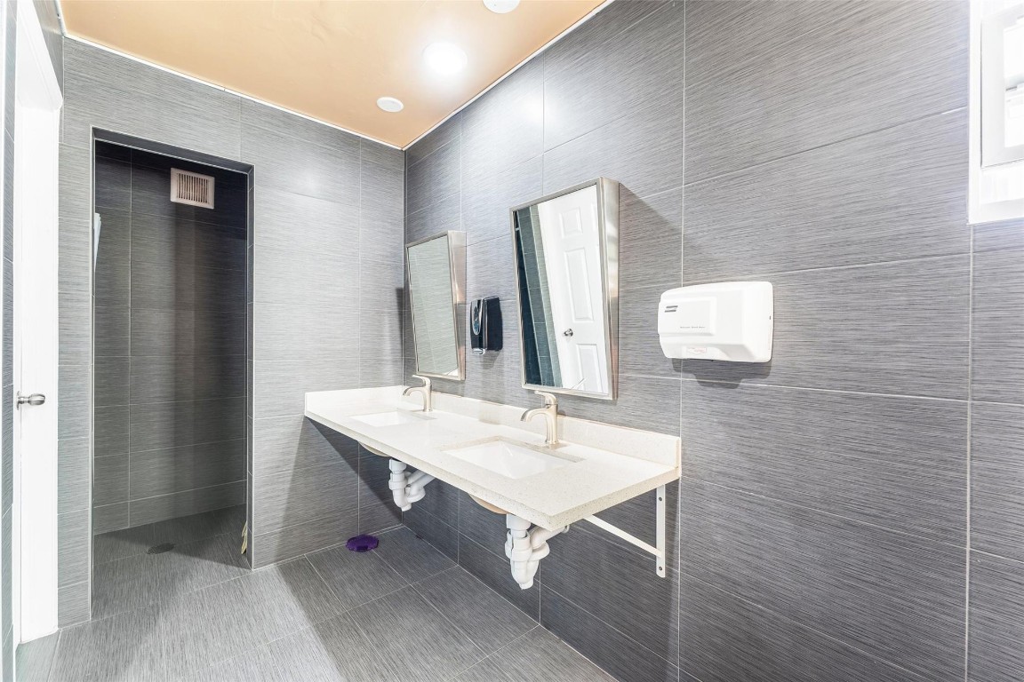 Sunrise lakes phase 3 - Residential