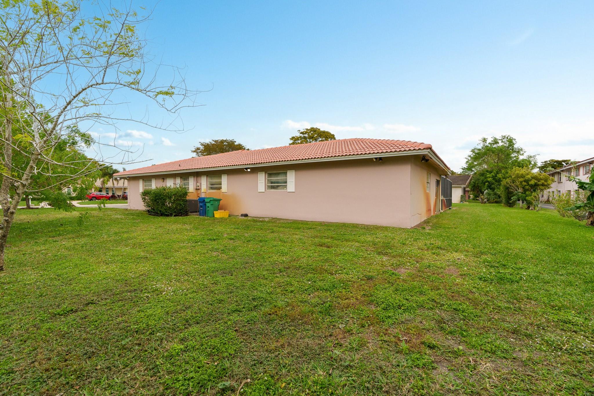 Coral Springs Country Club - Residential