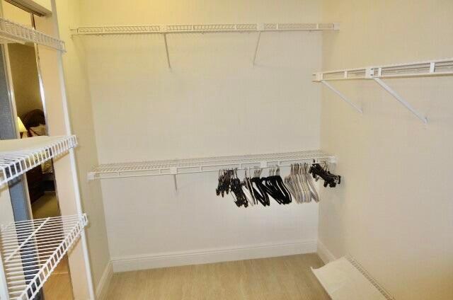 PALM GREENS AT VILLA DEL RAY CONDO - Residential