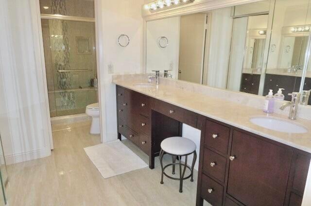 PALM GREENS AT VILLA DEL RAY CONDO - Residential