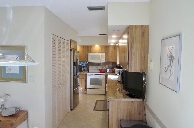 PALM GREENS AT VILLA DEL RAY CONDO - Residential