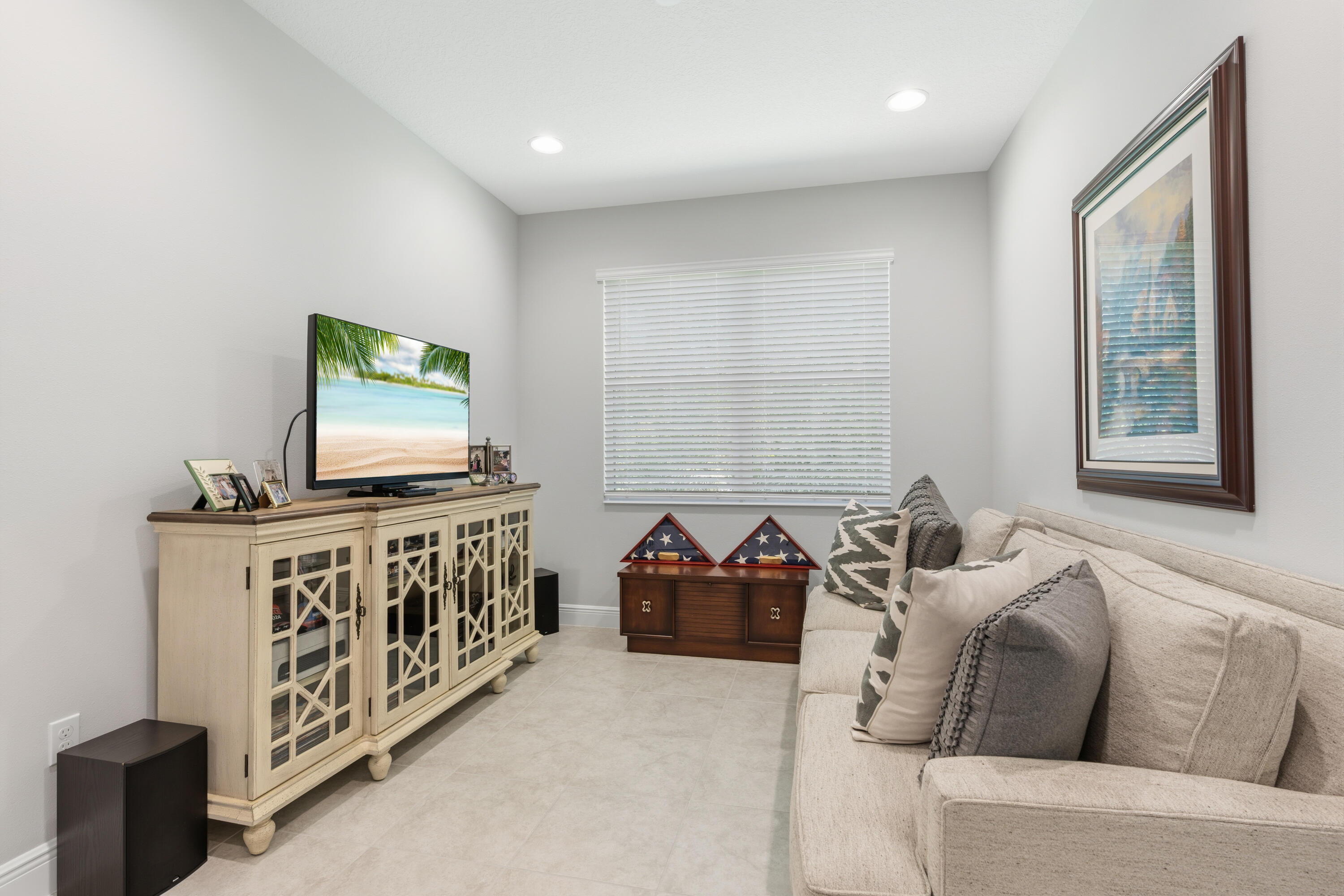 CRYSTAL FALLS OF VERO - Residential