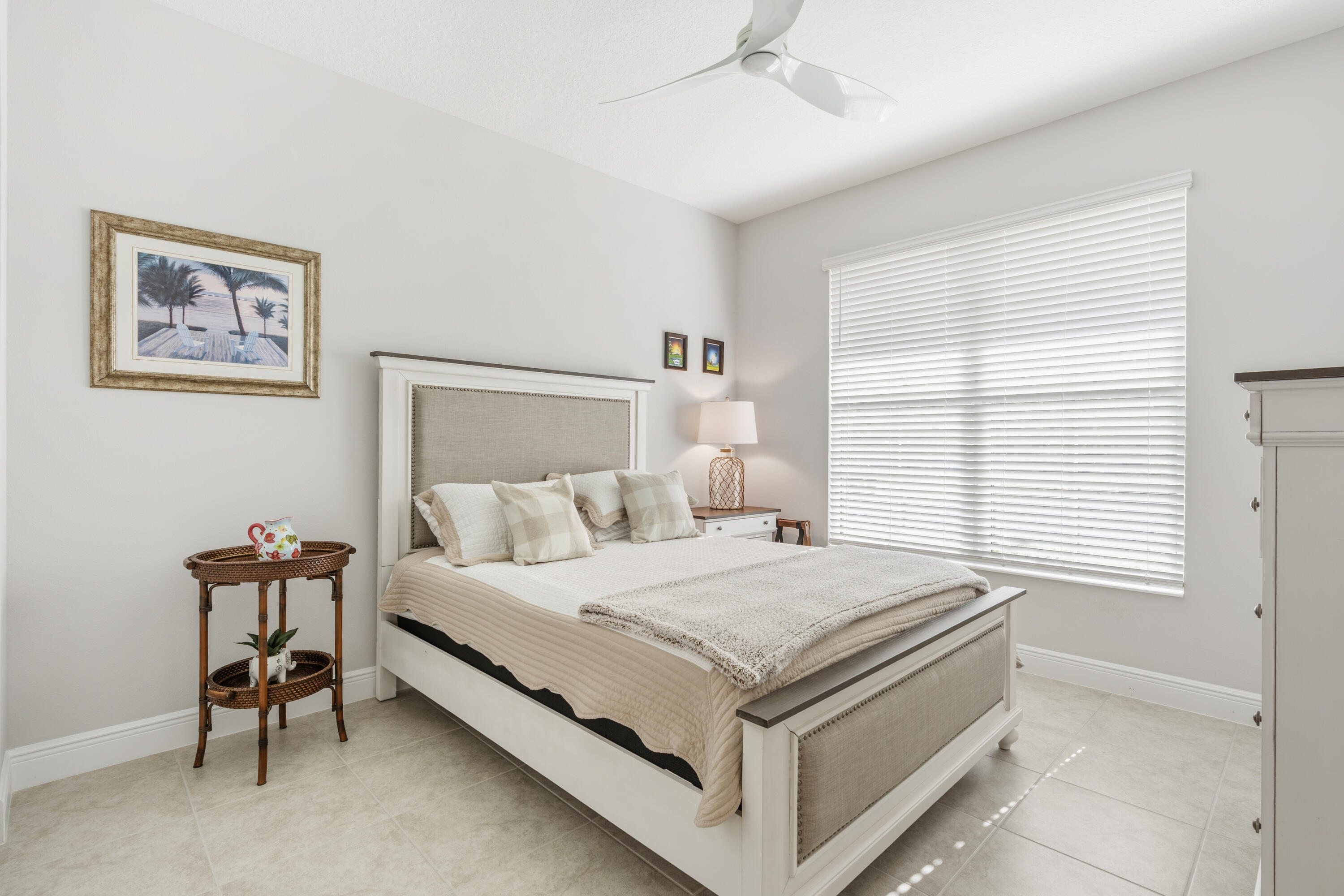 CRYSTAL FALLS OF VERO - Residential